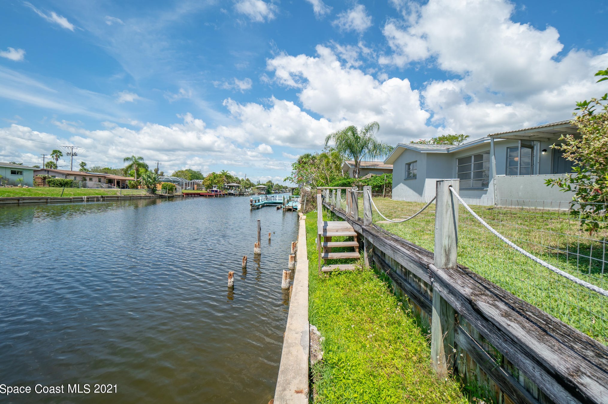 475 Needle Blvd, Merritt Island FL  32953-6109 exterior