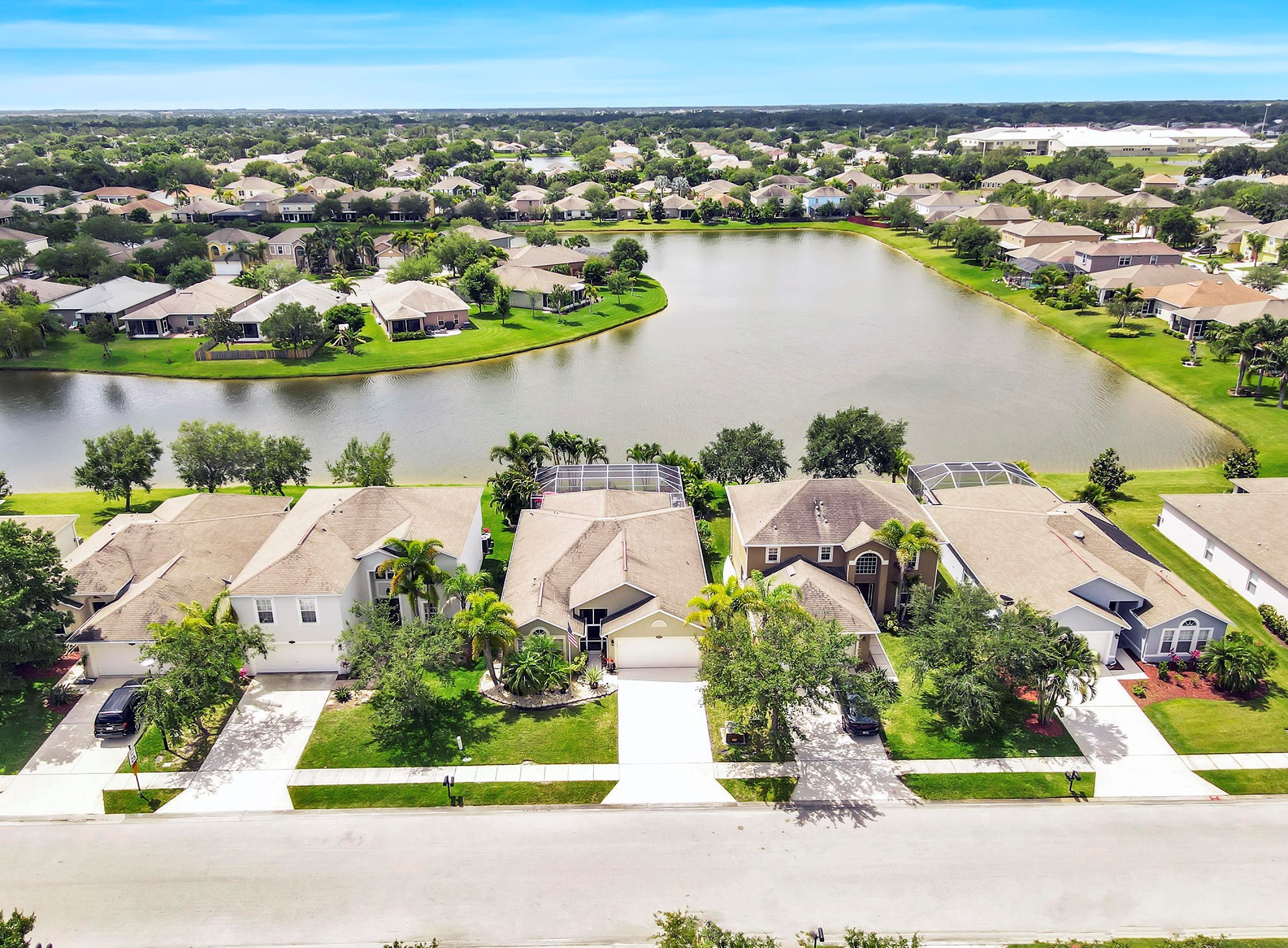 2359 Maeve Cir, Melbourne, FL 32904-7363