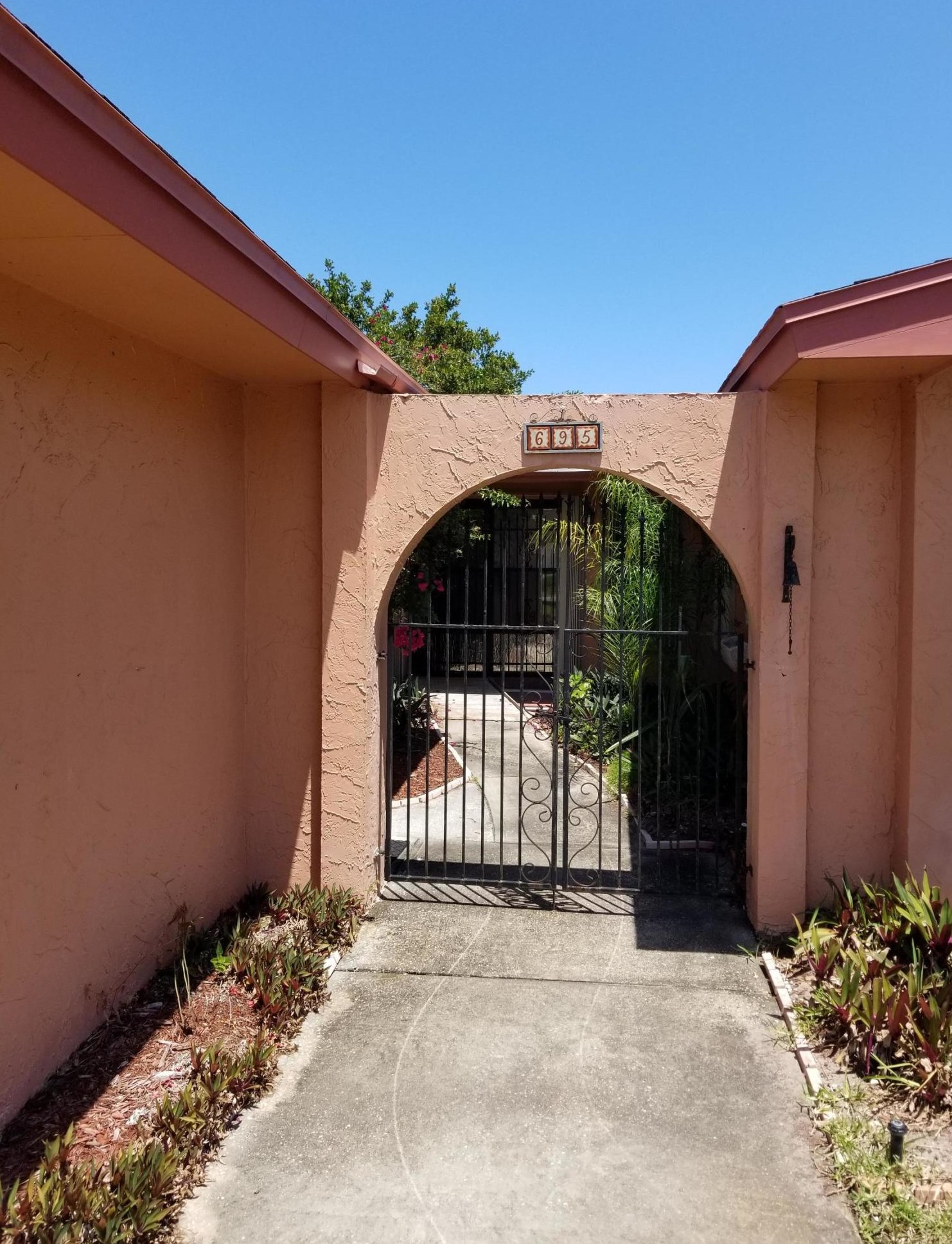 695 Caribbean Dr, Melbourne, FL 32937-3461
