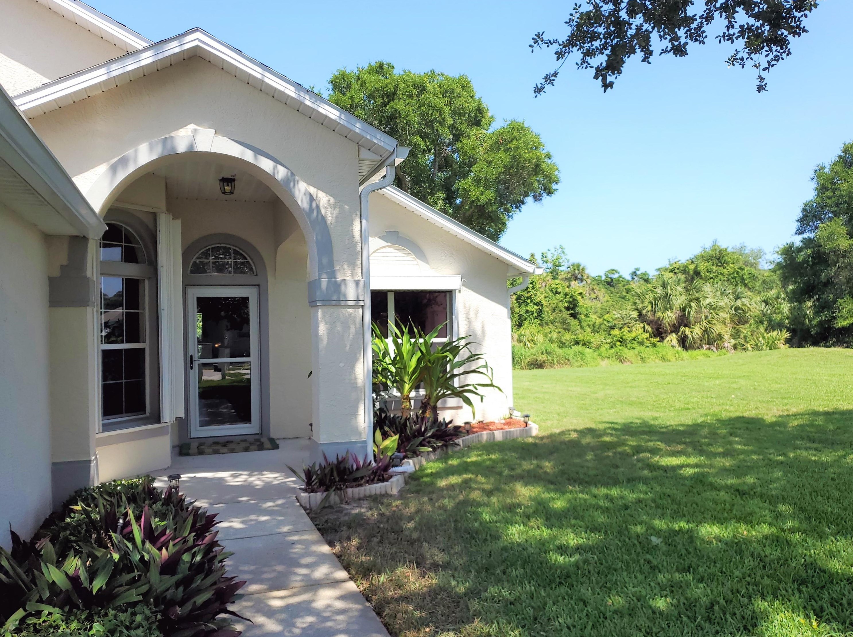 2390 White Sands Ct, Melbourne, FL 32905-4739