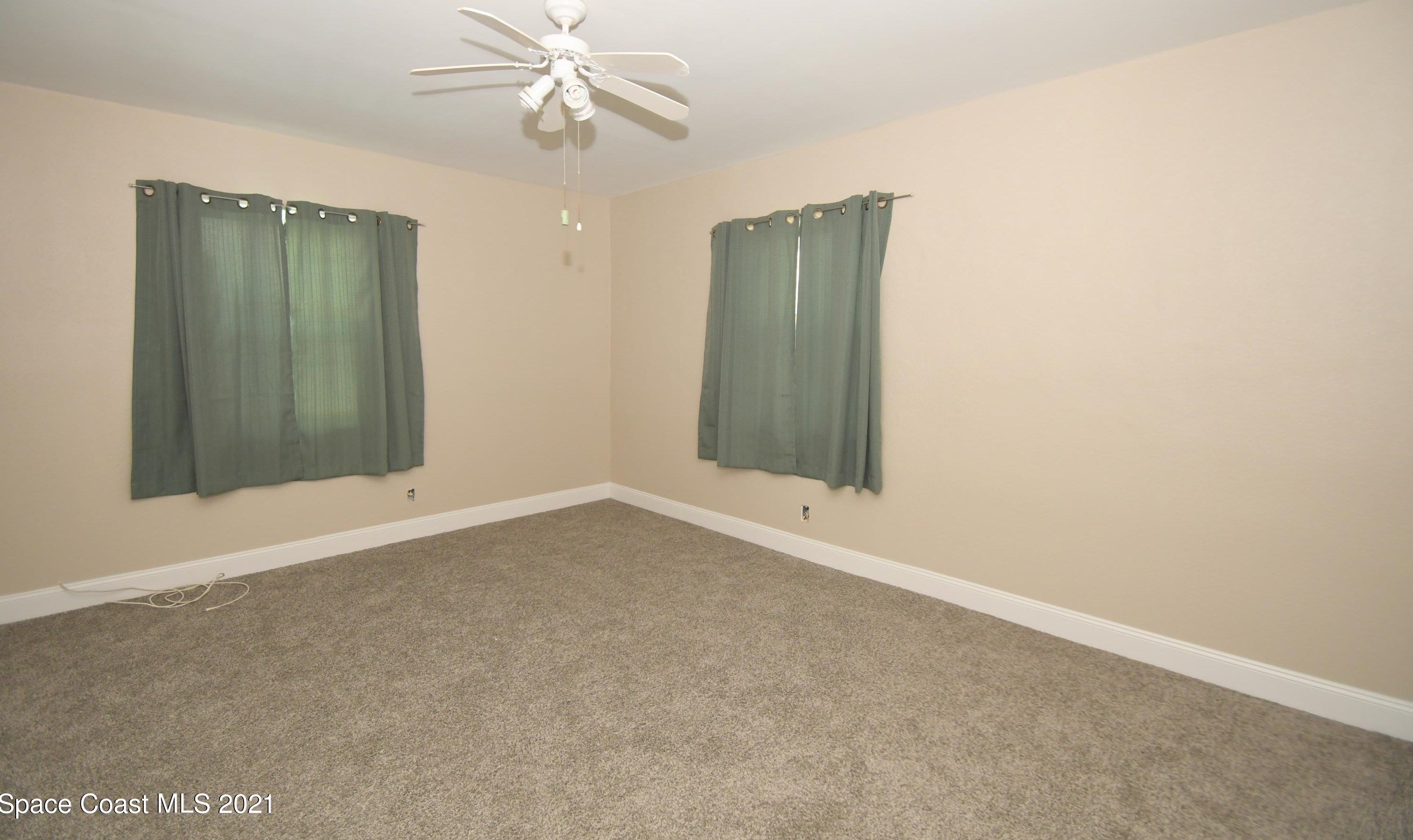 400 Wilson Ave, Melbourne FL  32937-2938 exterior