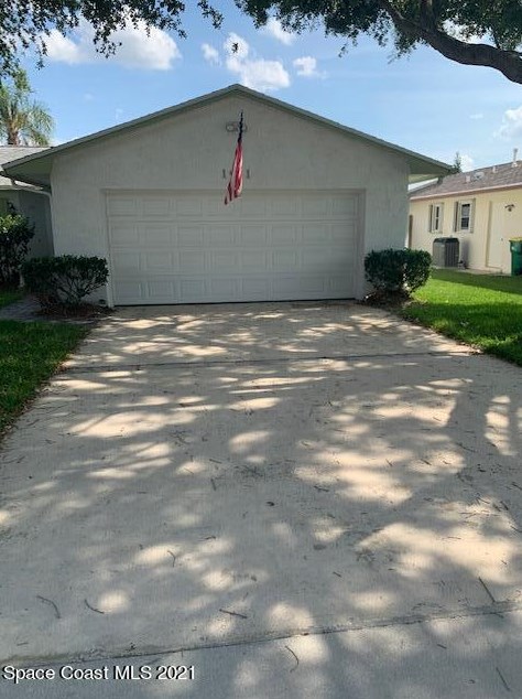 1911 Tallpalm Rd, Melbourne, FL 32935-4342