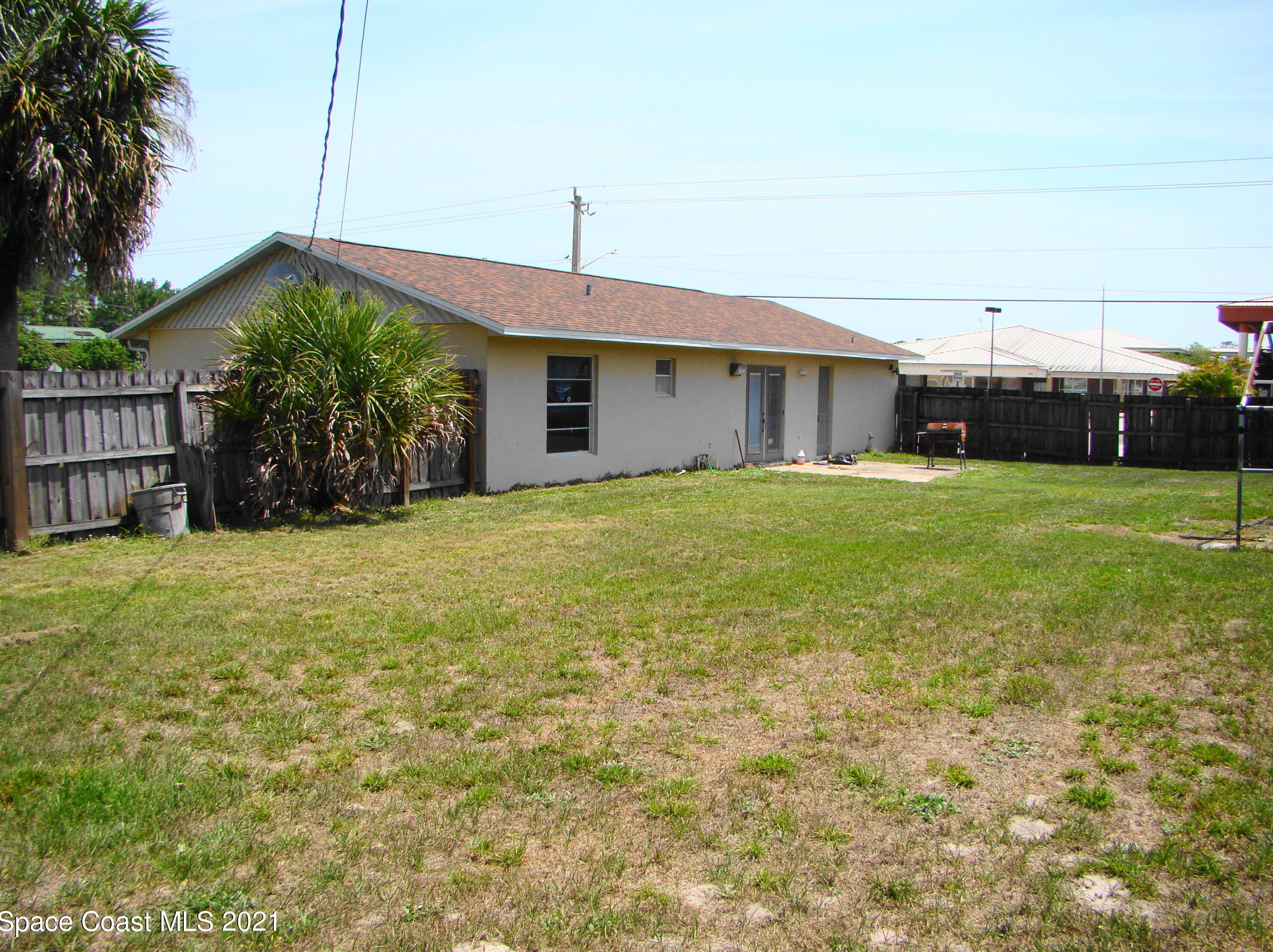 398 Buzby St, Melbourne, FL 32909-4009