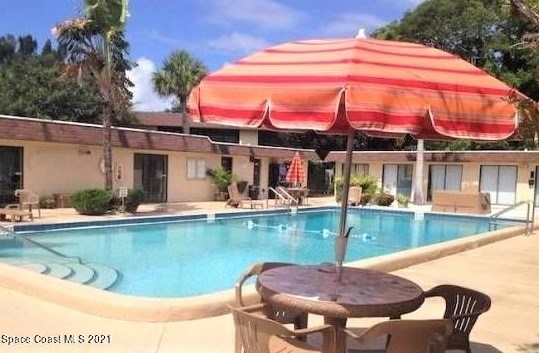 205 Palmetto Ave, Merritt Island FL  32953-3500 exterior