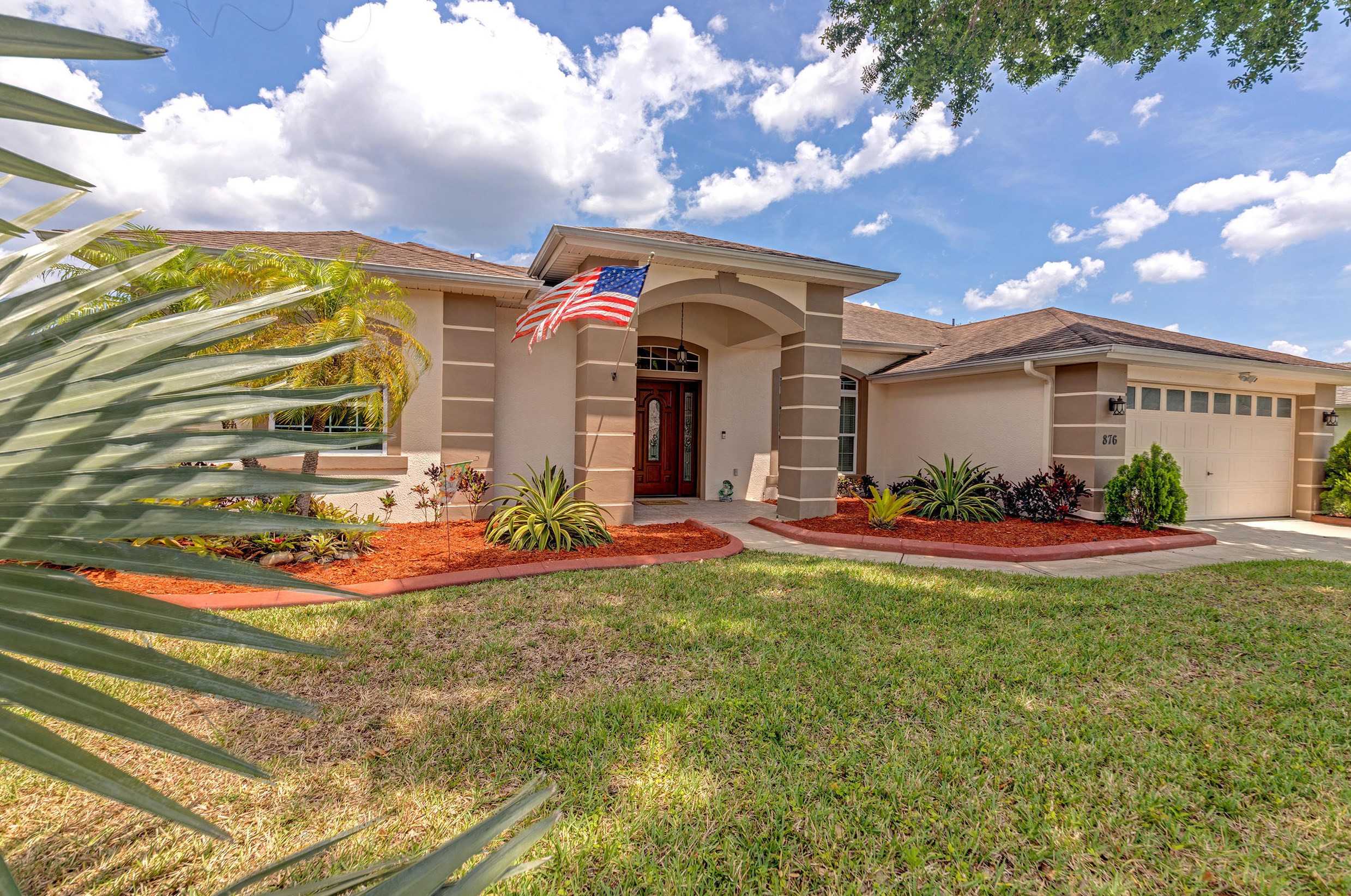 876 Shoshone Ln, Melbourne, FL 32904-1516