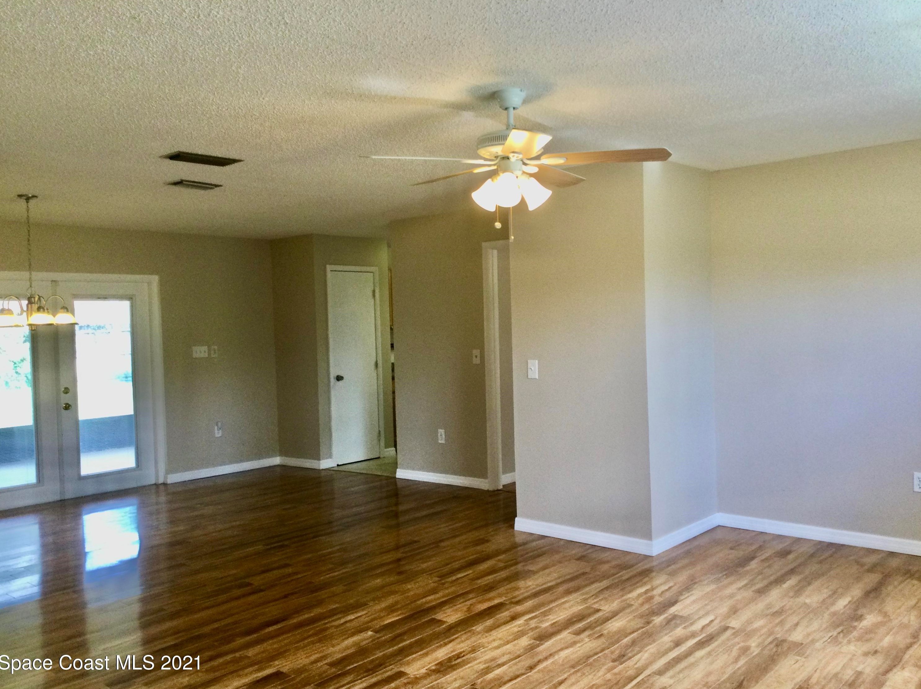 110 Bonfire Ave, Melbourne, FL 32907-3163