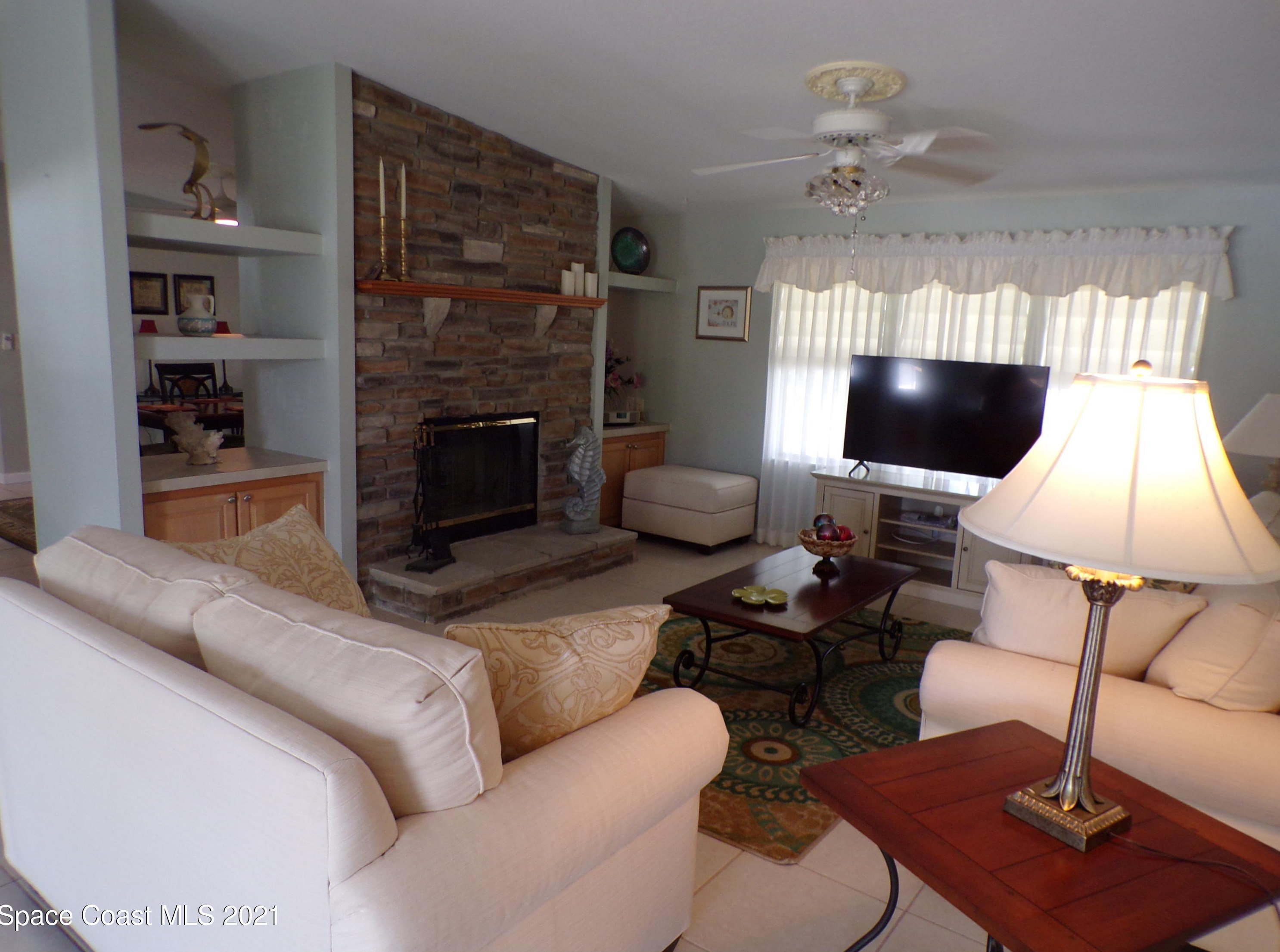 917 Evergreen St, Sebastian, FL 32976