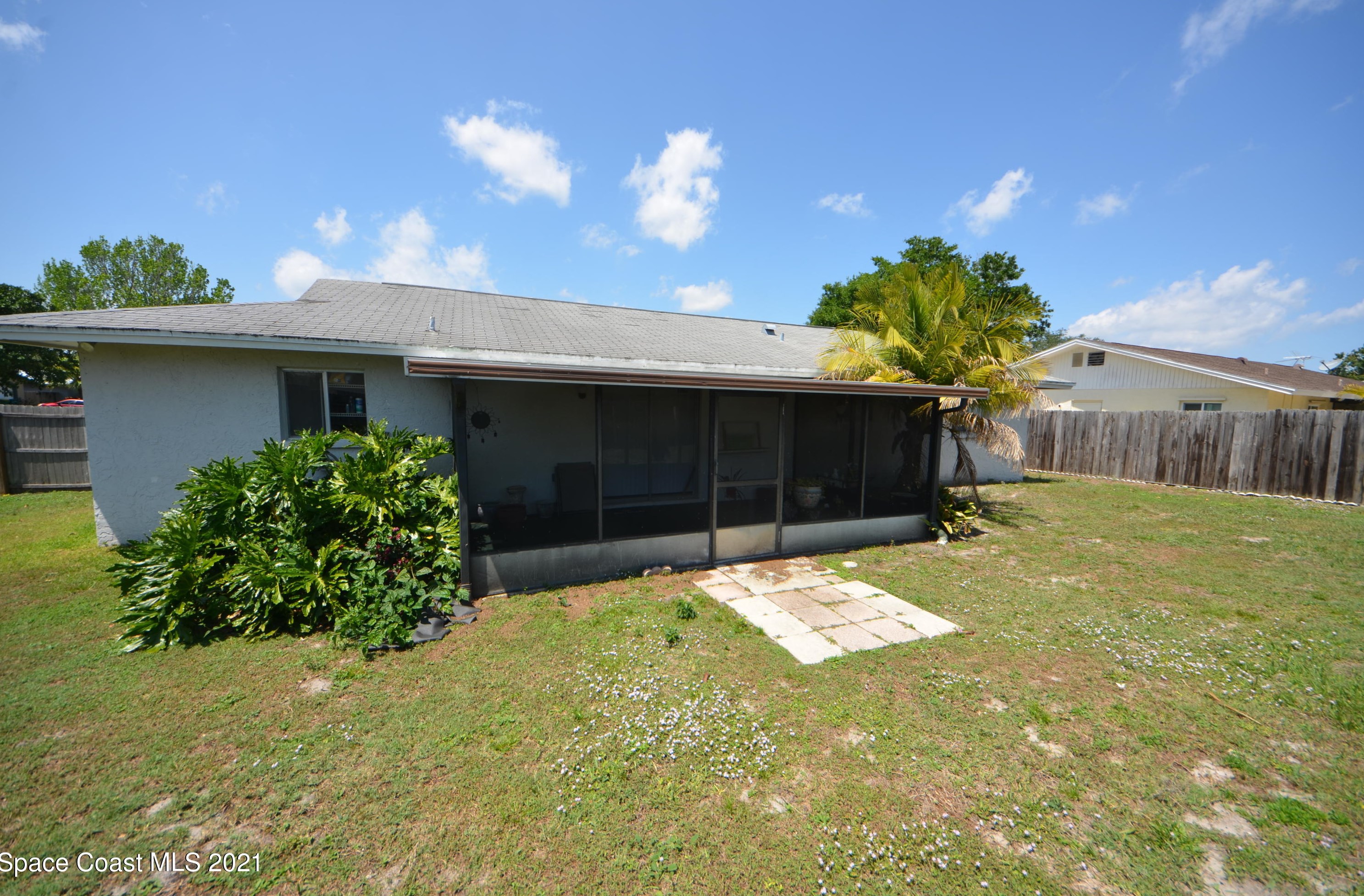 2991 Ontario Cir E, Melbourne, FL 32935