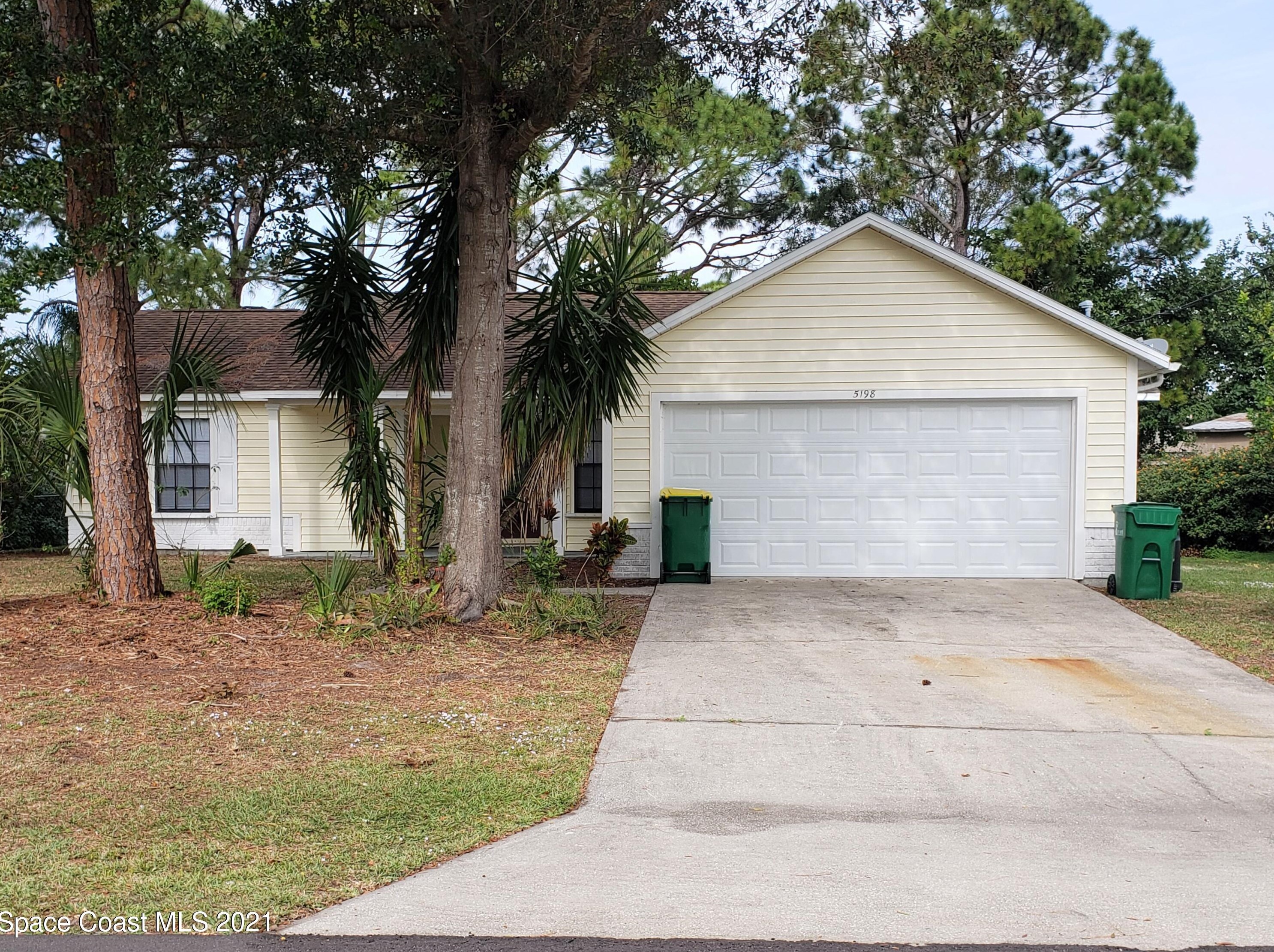 5198 Bridge Rd, Cocoa, FL 32927