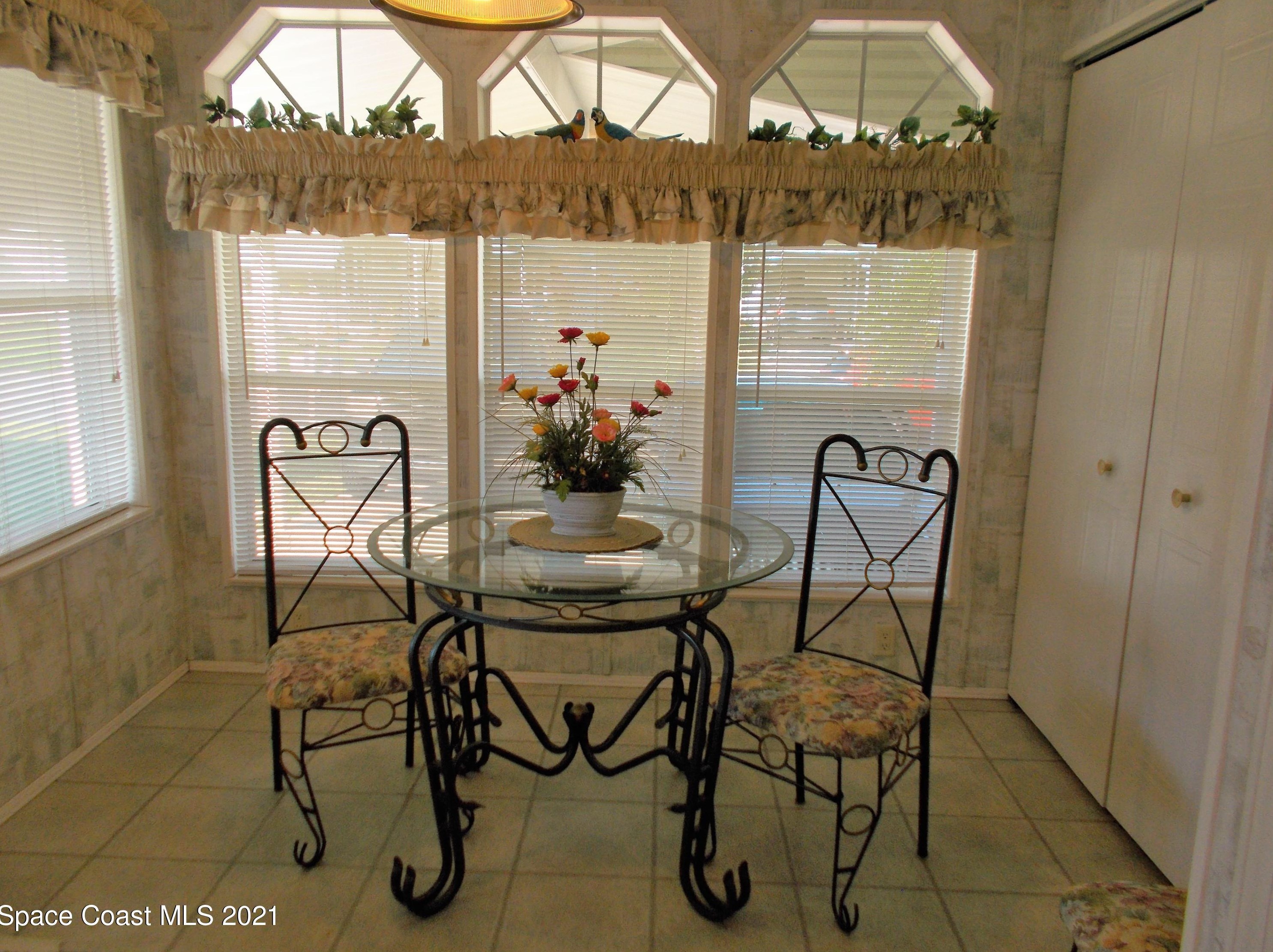 320 Loquat Dr, Sebastian, FL 32976