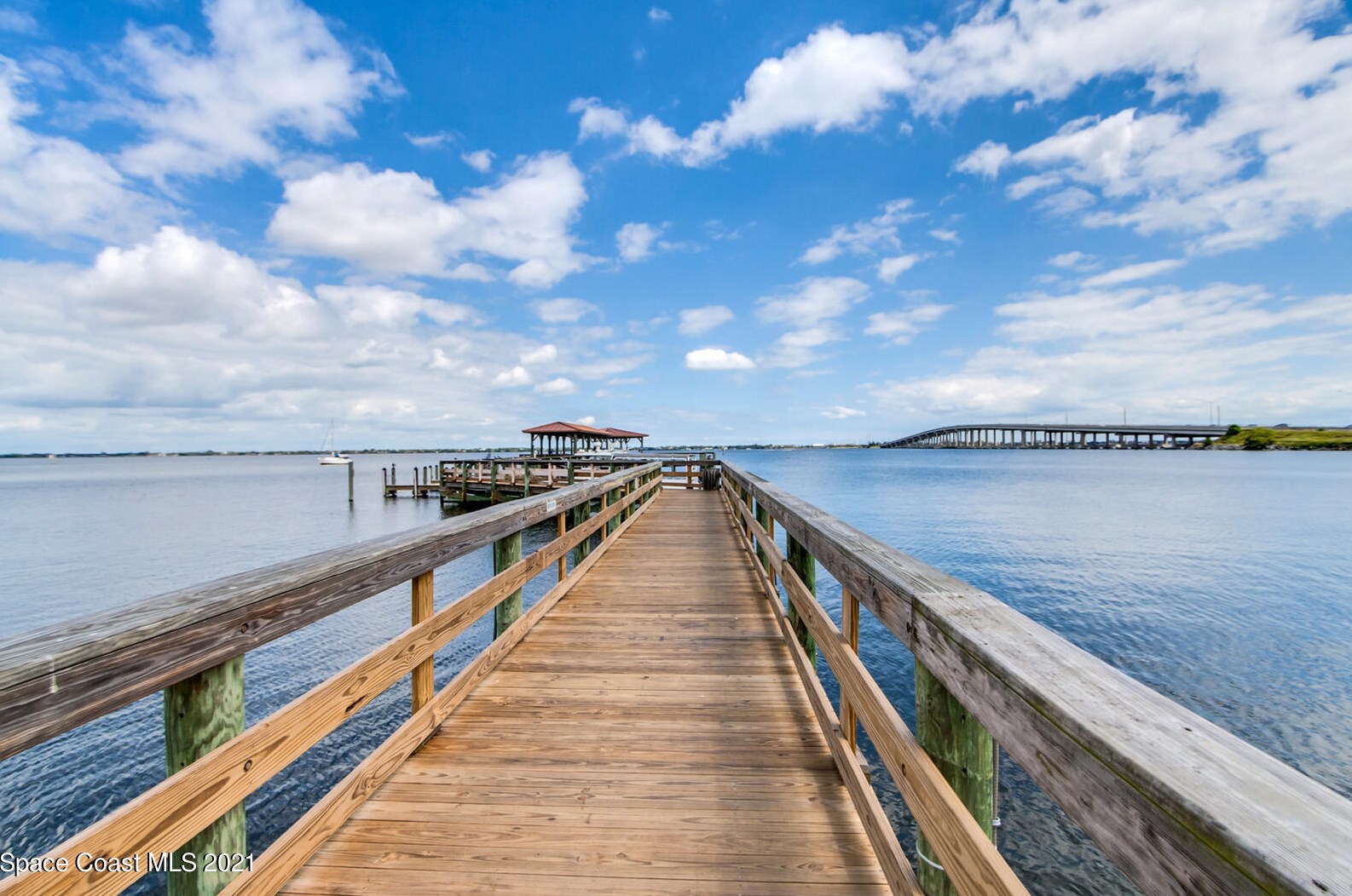 1437 Pineapple Ave, Melbourne FL  32935-6581 exterior