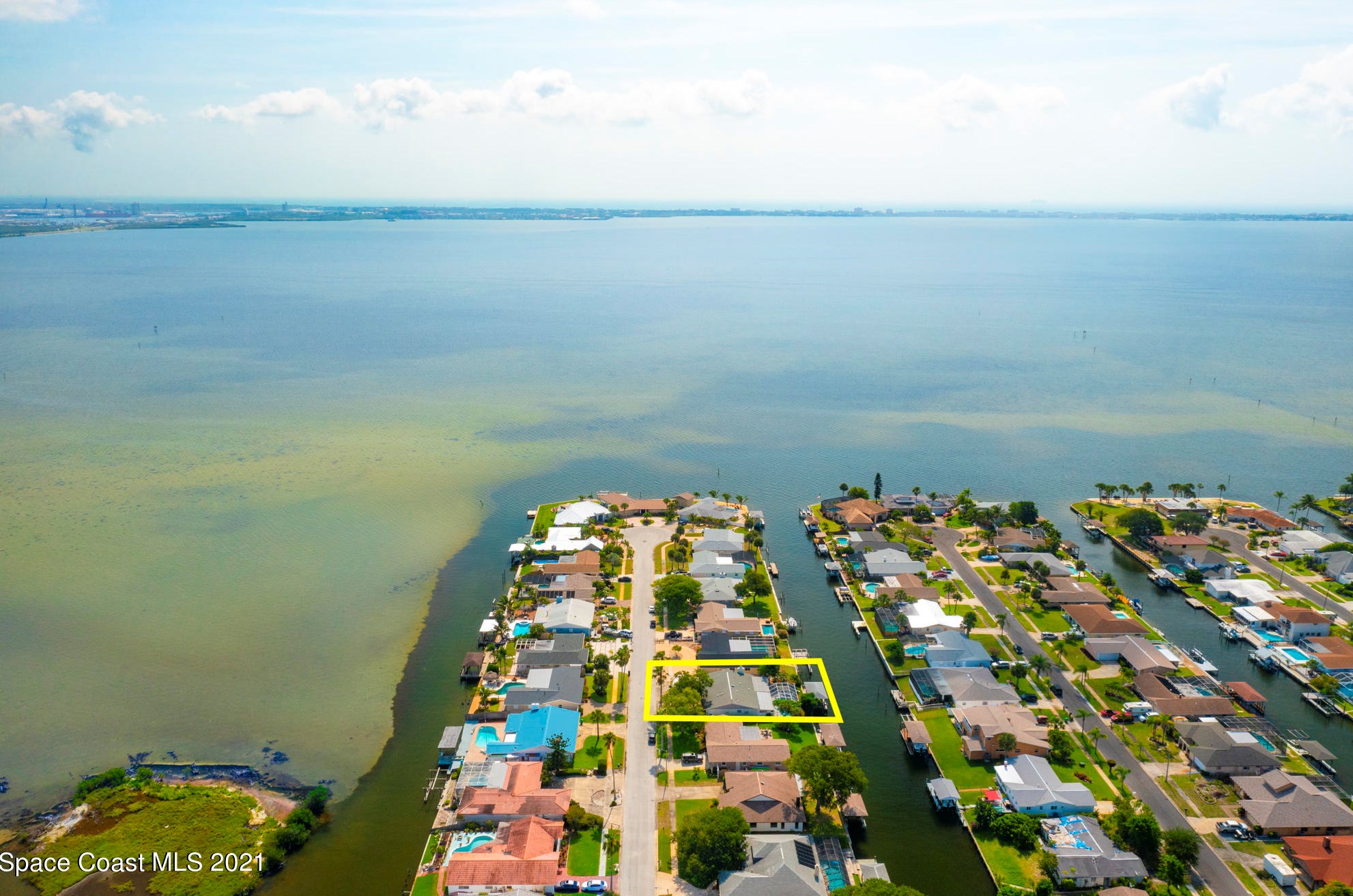 1705 Larchmont Ct, Merritt Island, FL 32952-5637