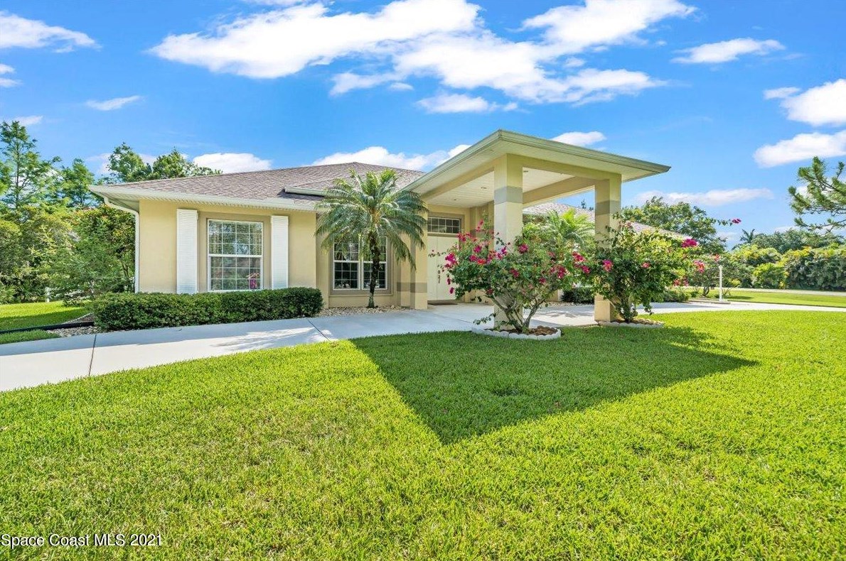5596 Cypress Creek Dr, Melbourne, FL 32949-8320