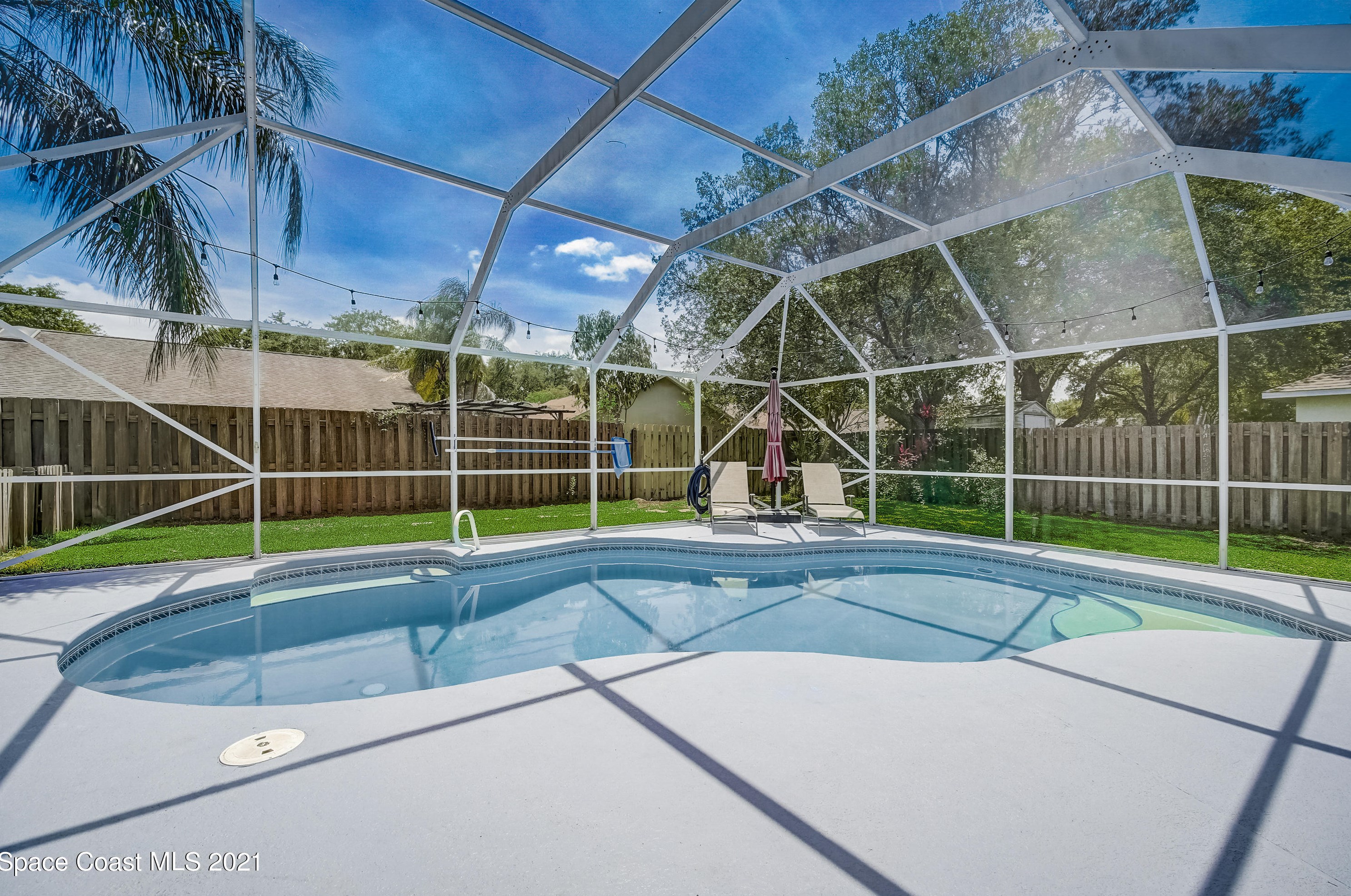 3200 Brentwood Ln, Melbourne, FL 32934-8398
