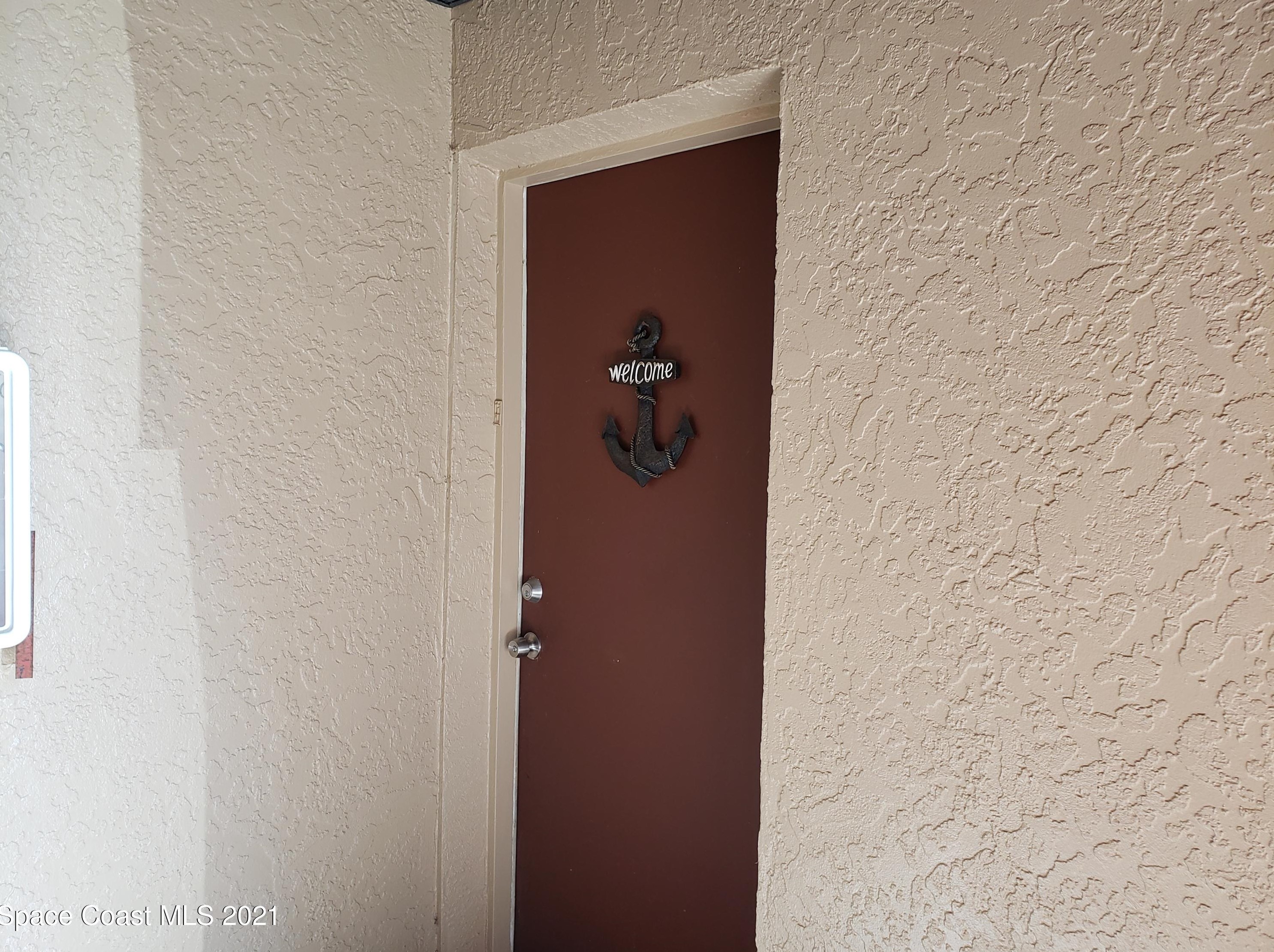 210 Spring Dr, Merritt Island, FL 32953-4020