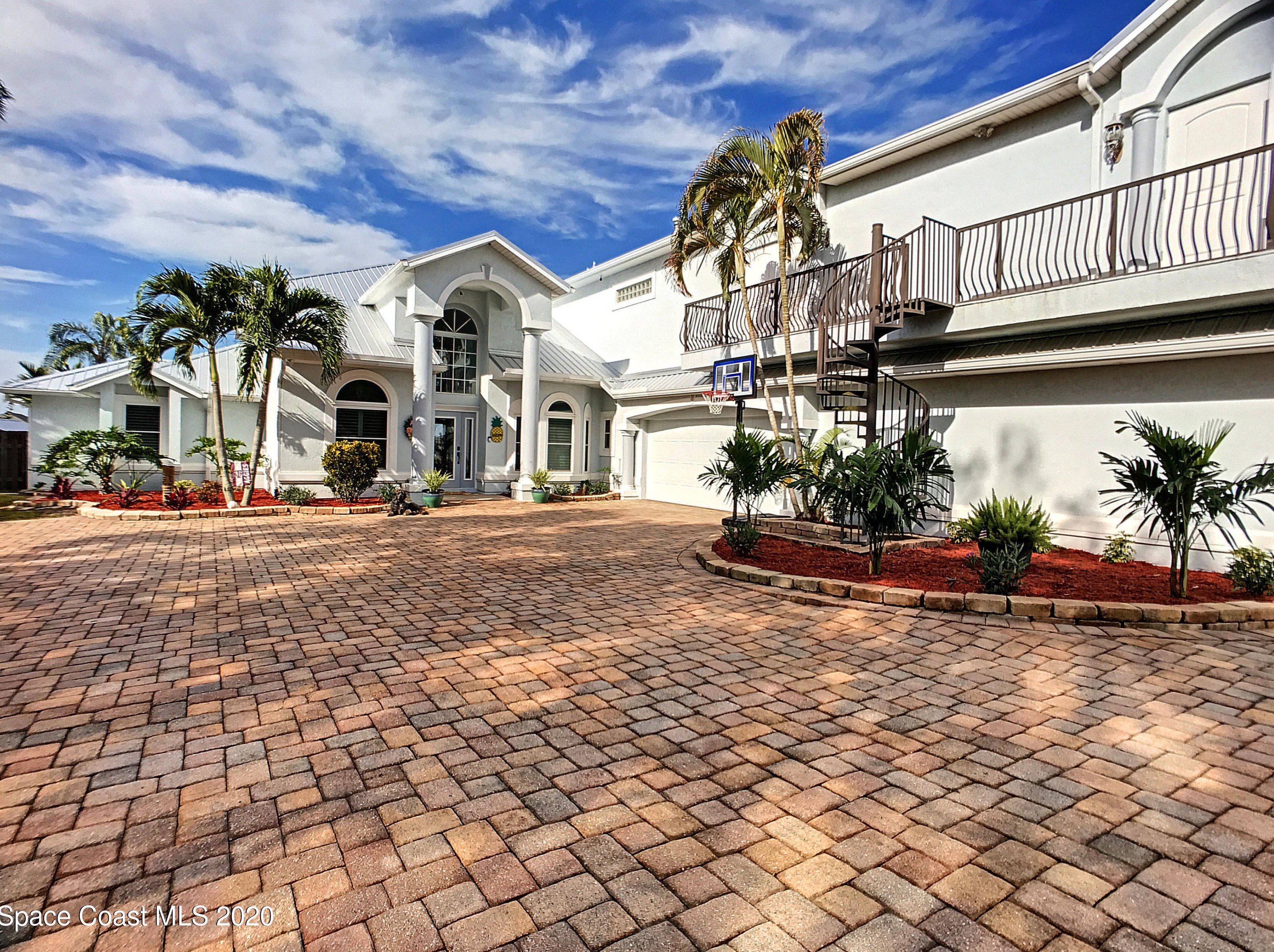 965 Oak St, Merritt Island, FL 32953