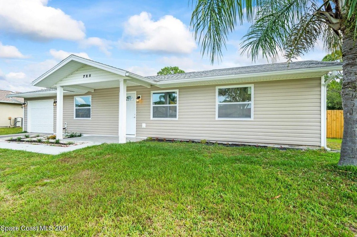 725 Thuringer St, Melbourne, FL 32907-9053