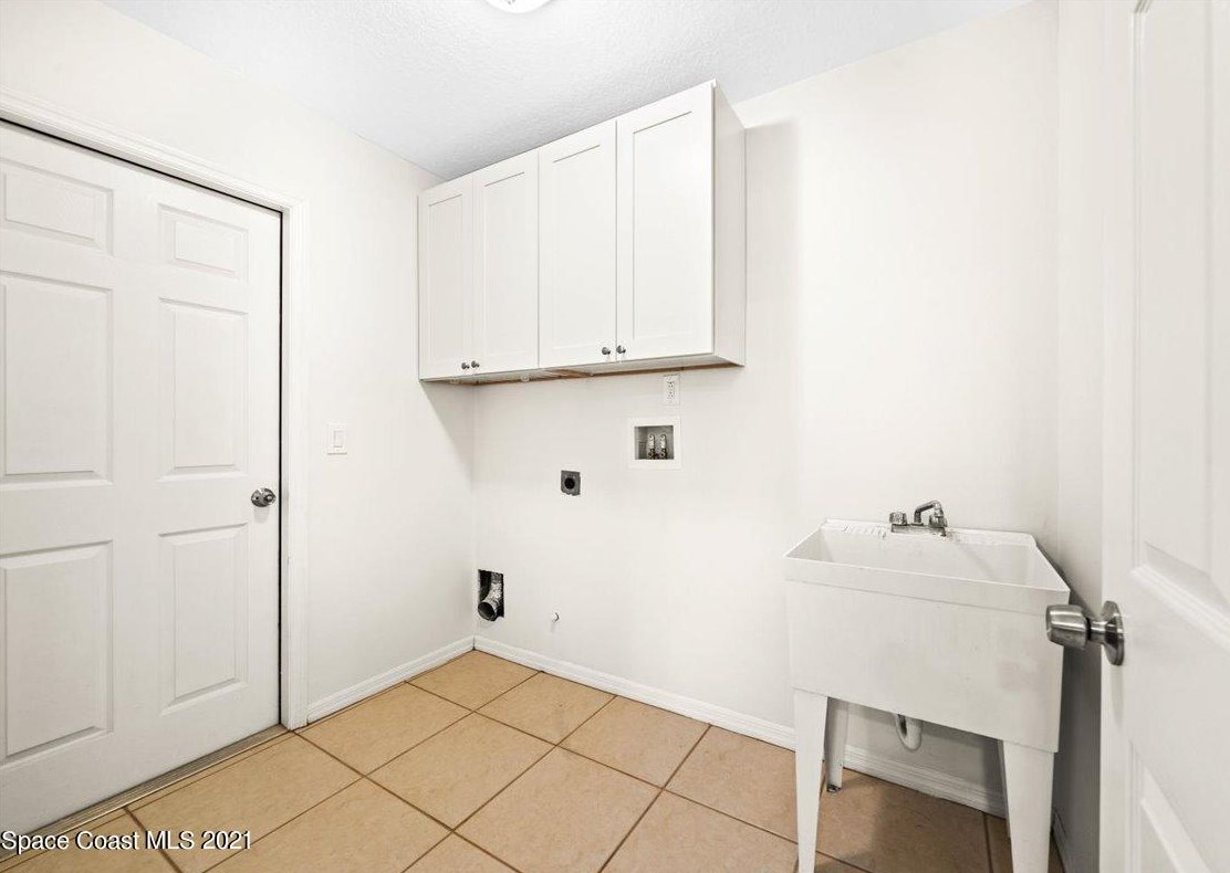 639 Heather Stone Dr, Merritt Island FL  32953-4341 exterior