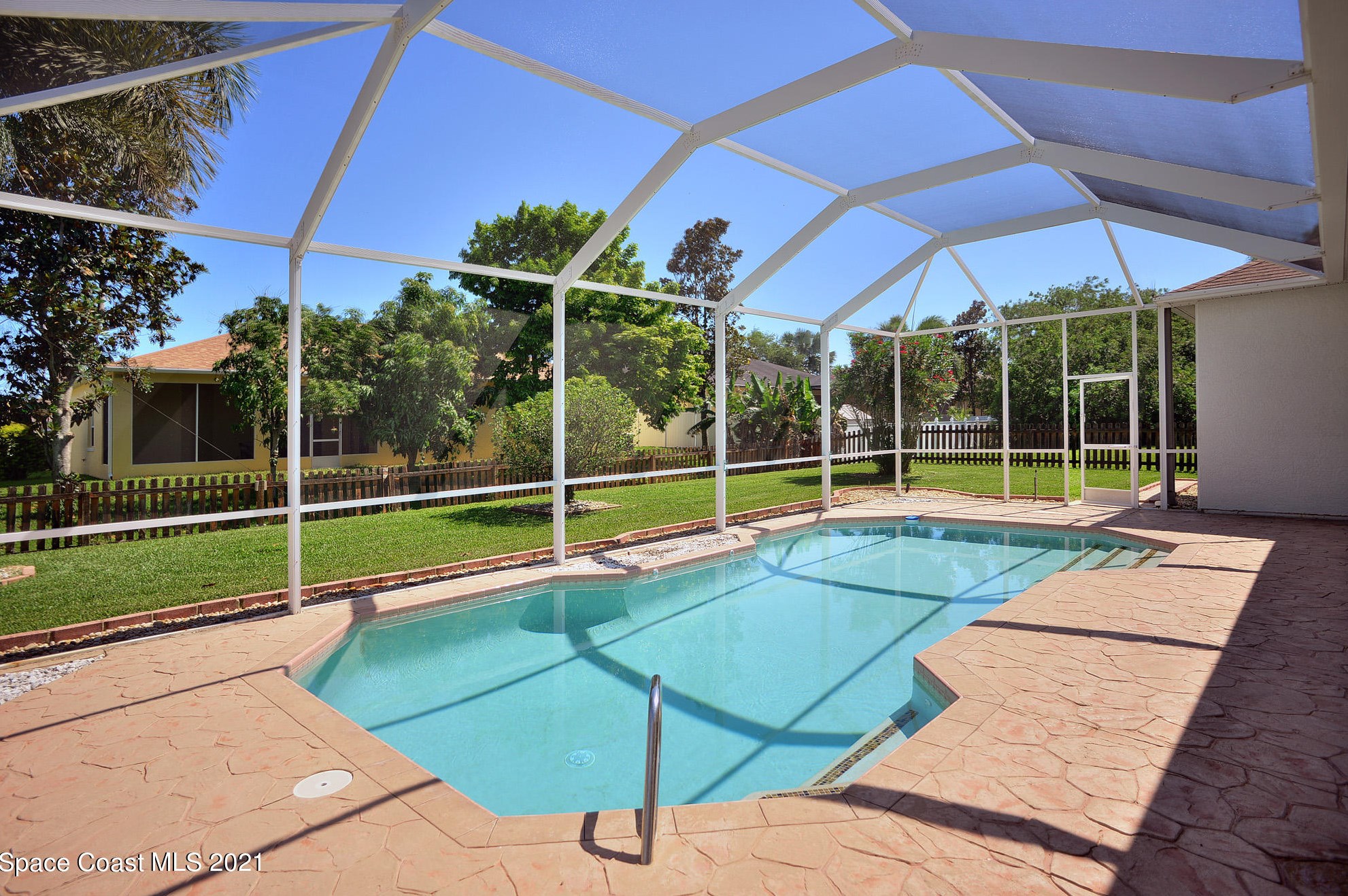 2120 Weatherly Ave, Melbourne, FL 32904-7469