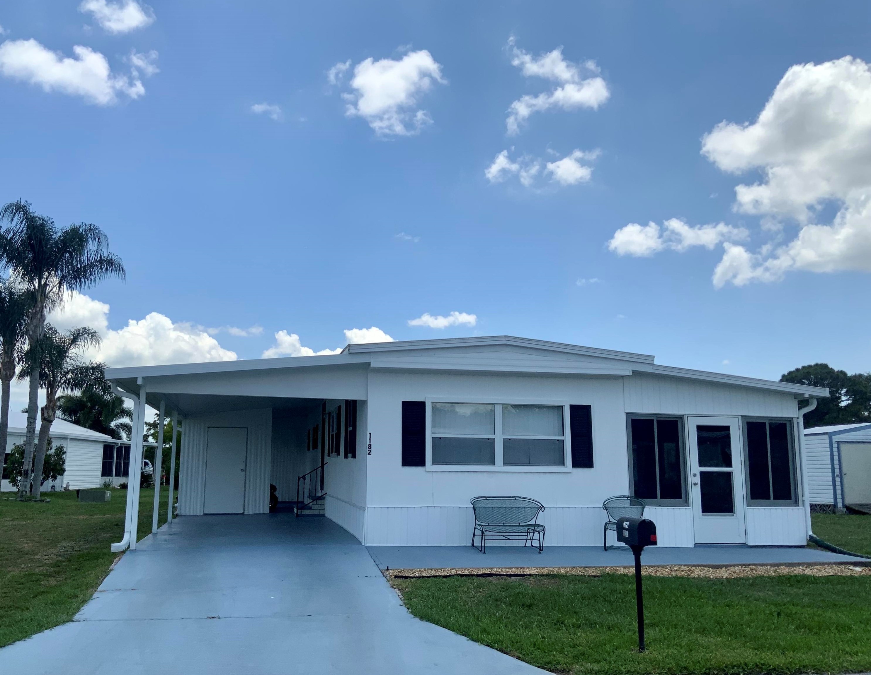 1182 Greenview Ct, Melbourne, FL 32907-2135