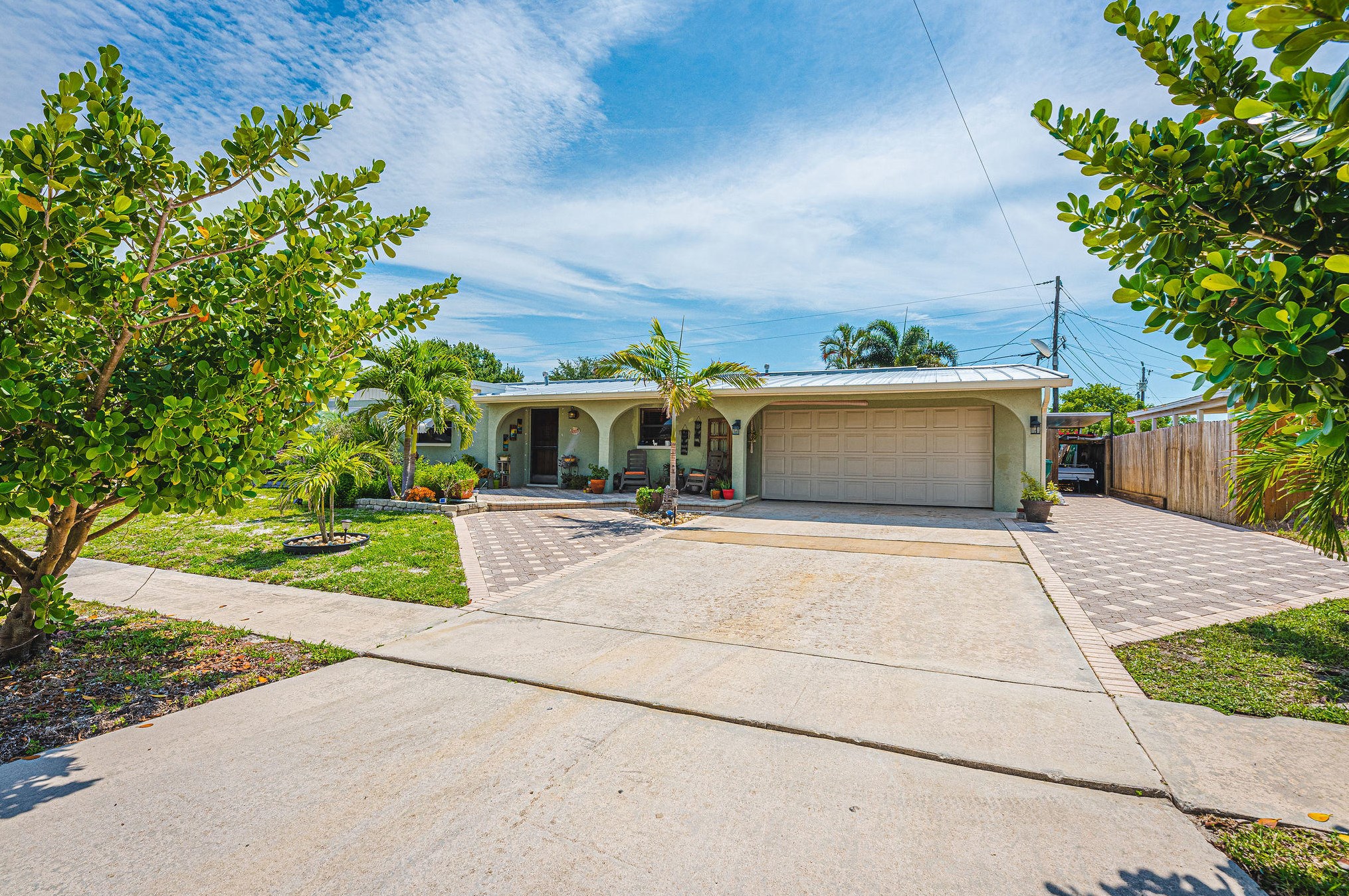 1050 Molaki Dr, Merritt Island, FL 32953