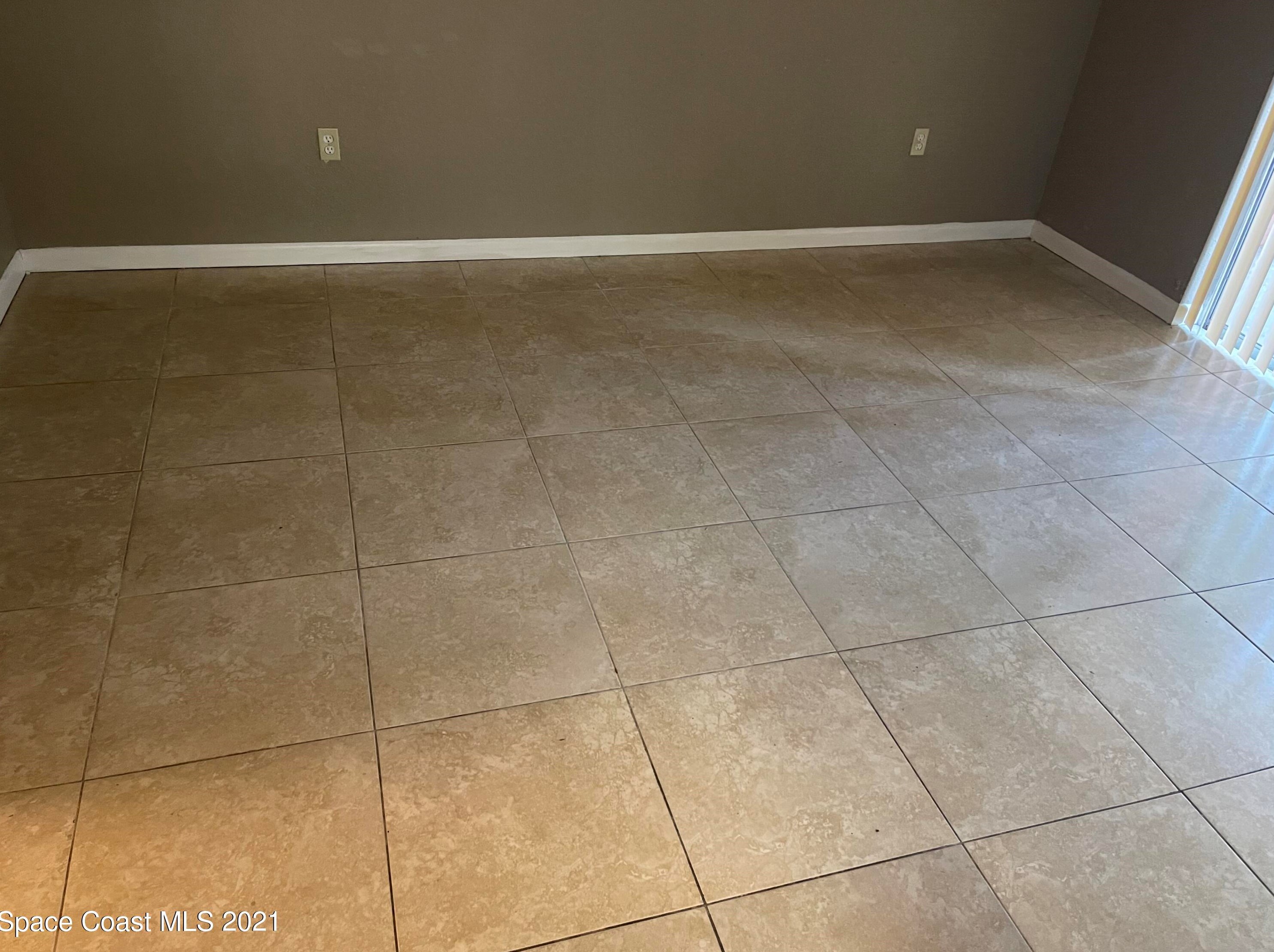 3313 Pinewood Dr Ne, Melbourne, FL 32905