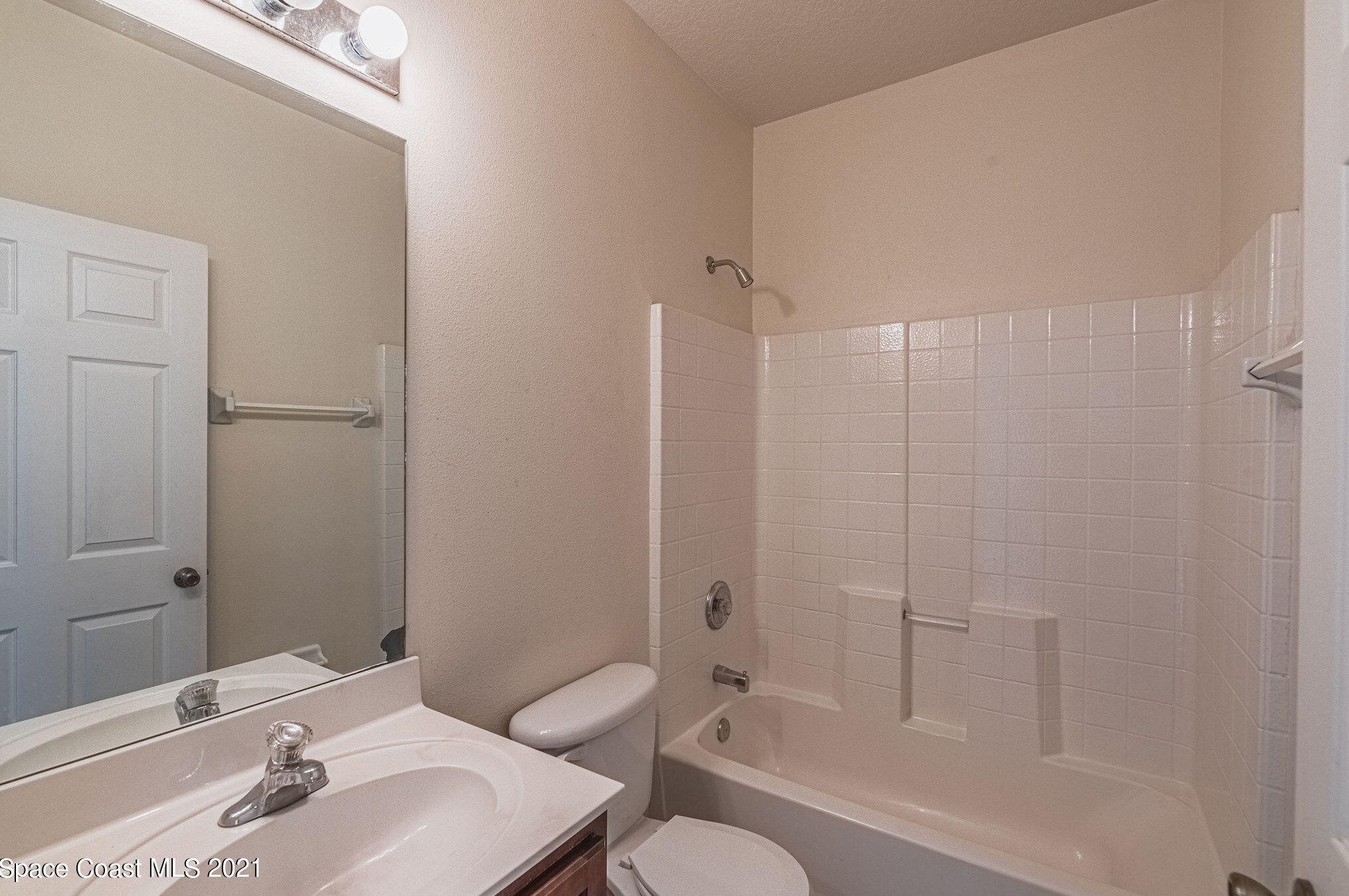 397 Breckenridge Cir, Melbourne FL  32909-2339 exterior