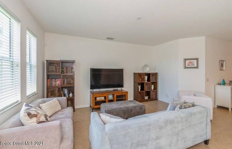 6424 Trieda Dr, Melbourne FL 32940-8079 exterior