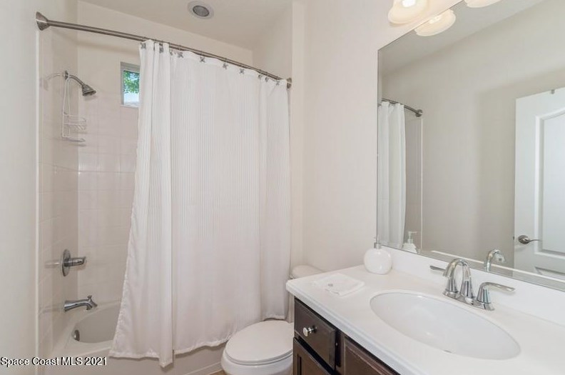 6424 Trieda Dr, Melbourne FL 32940-8079 exterior