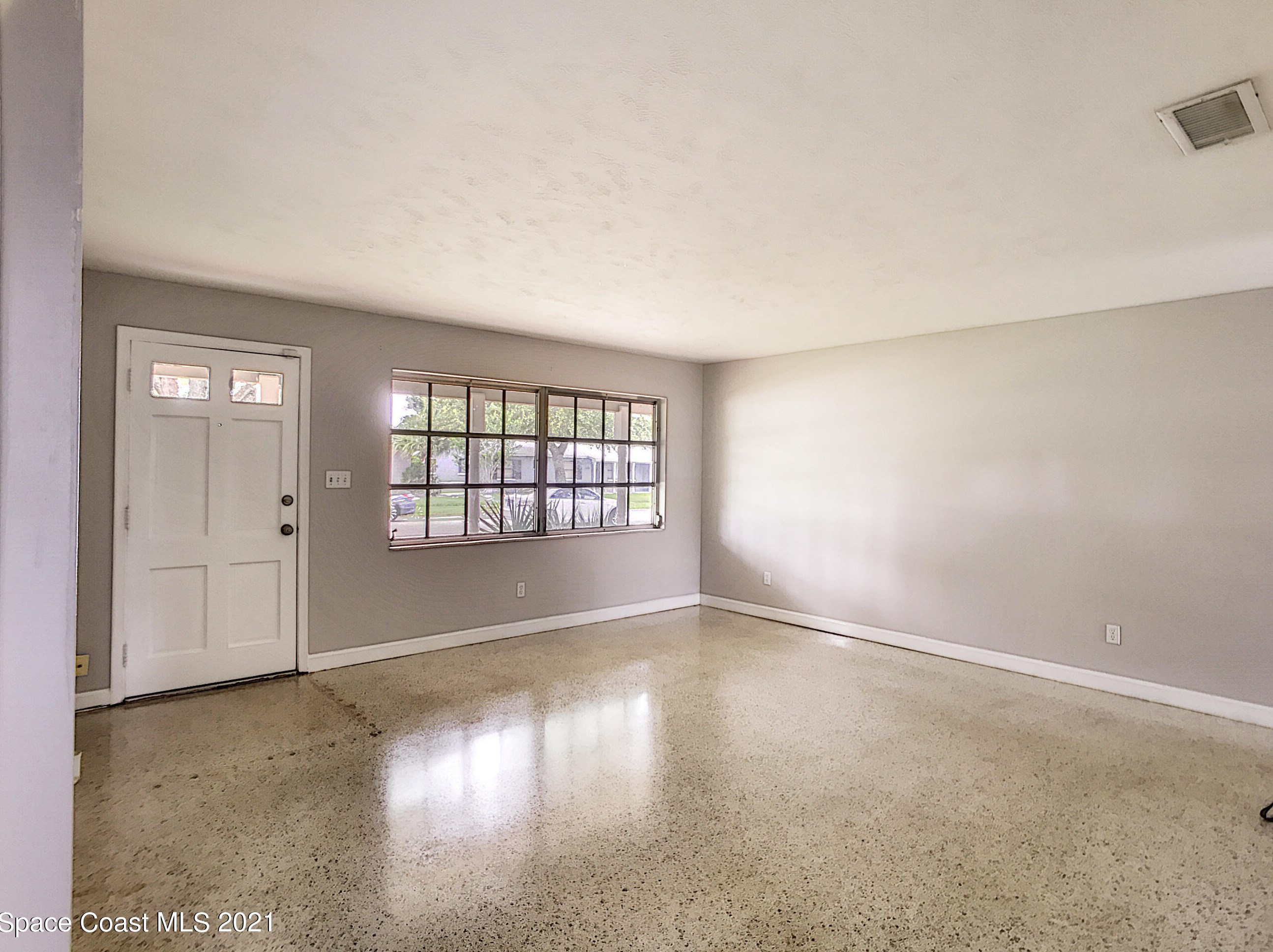 470 Allen Dr, Merritt Island, FL 32952-4904