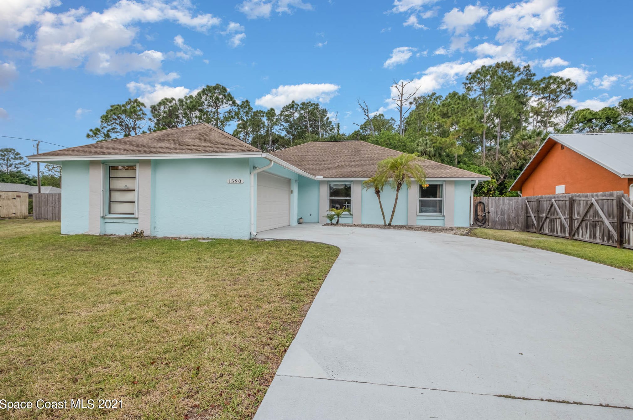 1598 Healey St, Melbourne, FL 32907-7015