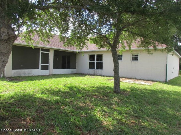 1879 Parrsboro St, Melbourne, FL 32907-8682