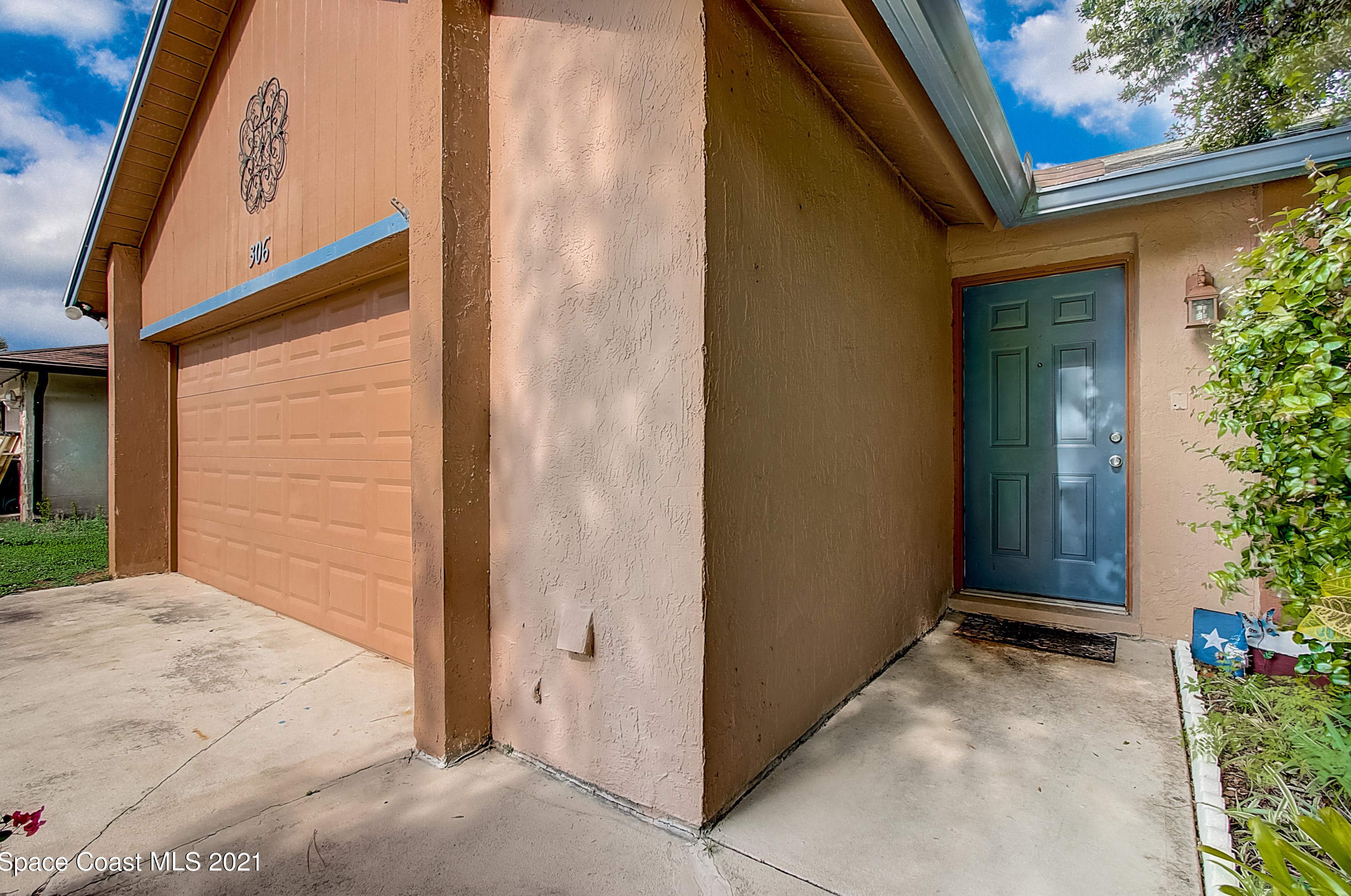 306 Cory Ave, Melbourne, FL 32907-2471