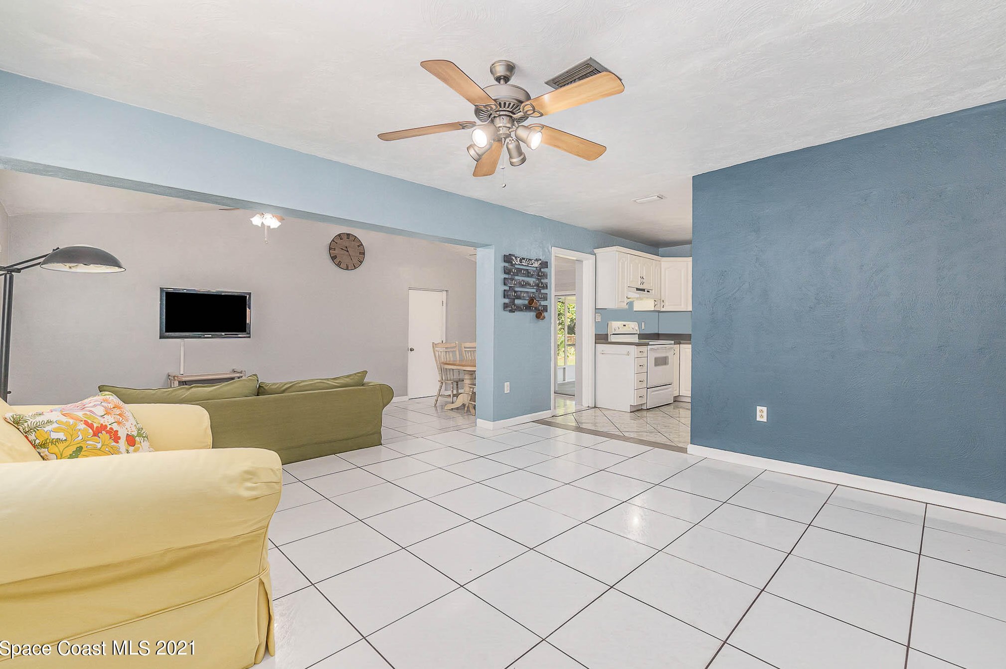570 Loveridge Dr, Melbourne, FL 32935-6813