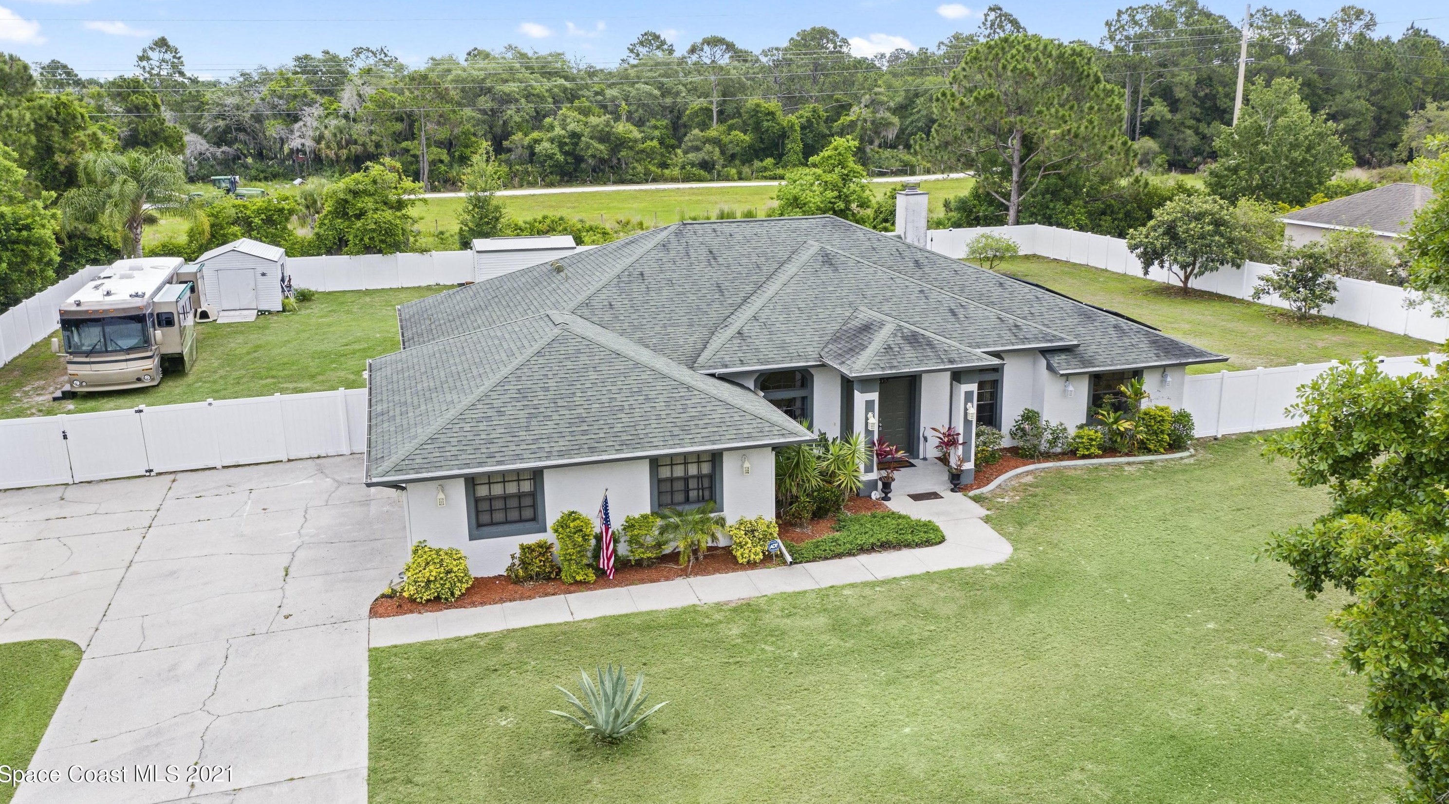 2645 Fawn Lake Blvd, Mims, FL 32754