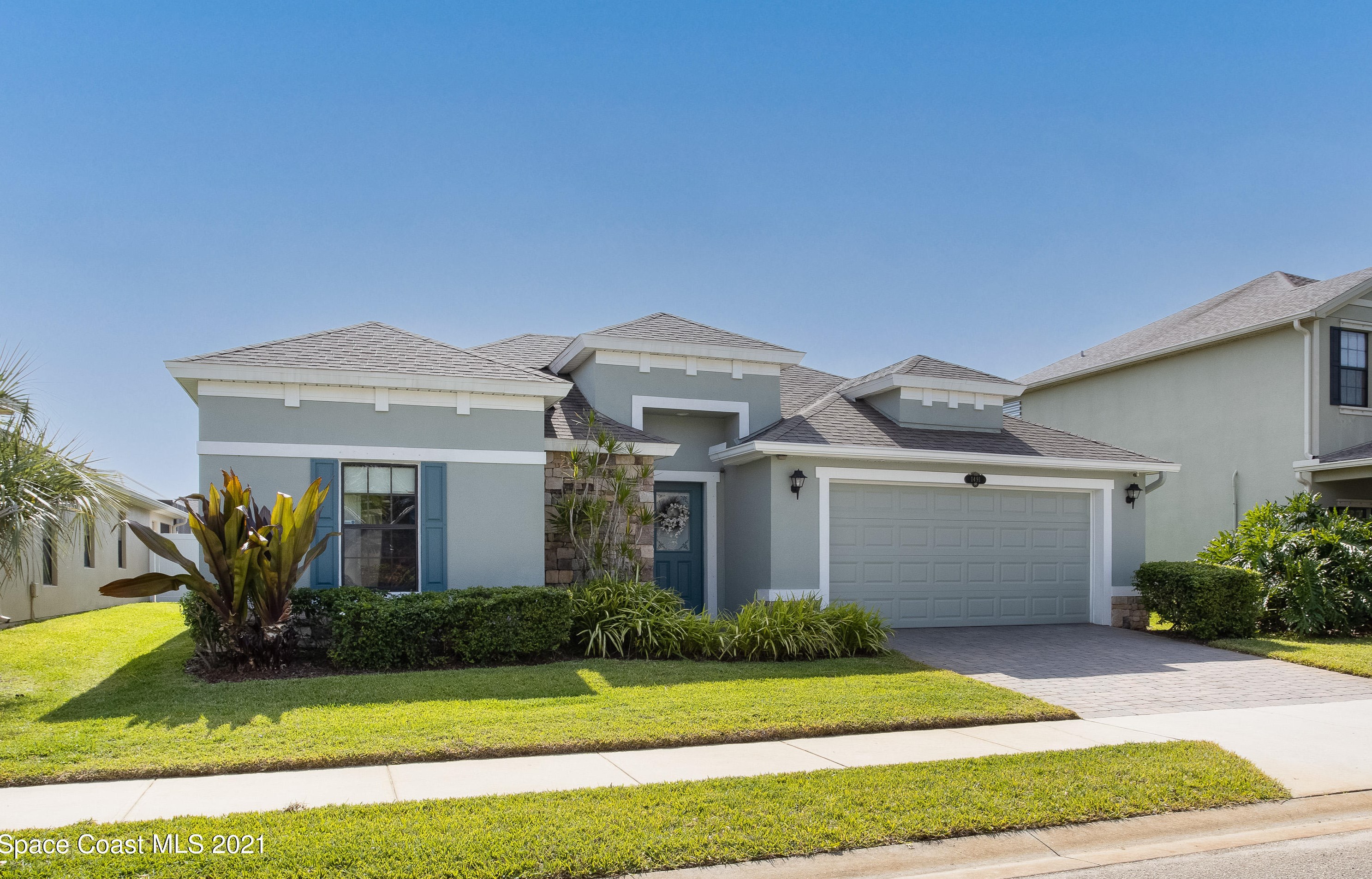 1491 Bourke Ln, Melbourne, FL 32940-6048