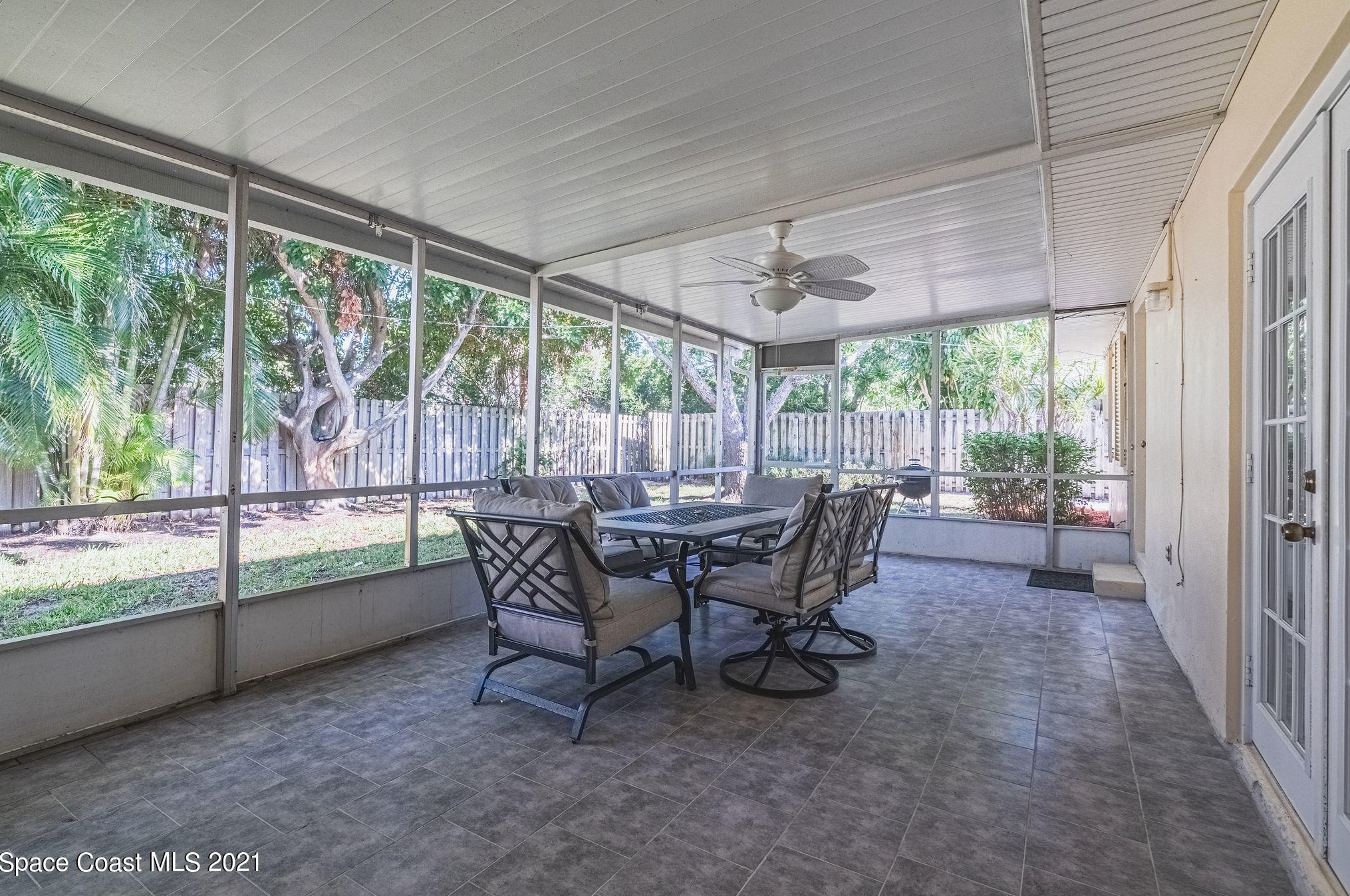 240 Avocado St, Melbourne FL  32937-3002 exterior