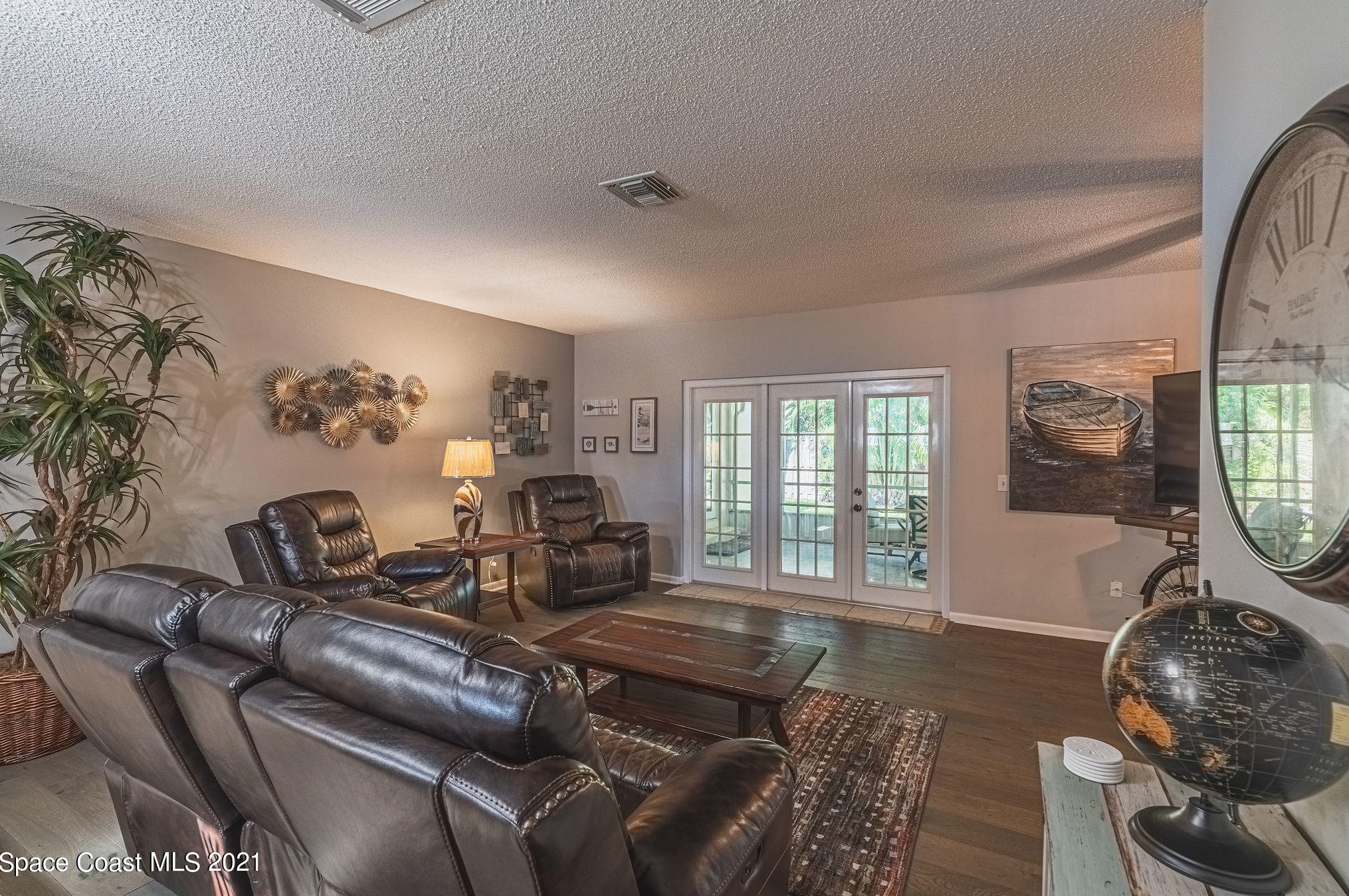 240 Avocado St, Melbourne FL  32937-3002 exterior