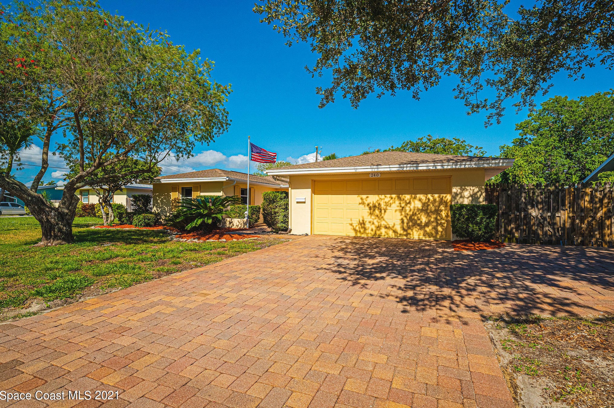 240 Avocado St, Melbourne FL  32937-3002 exterior