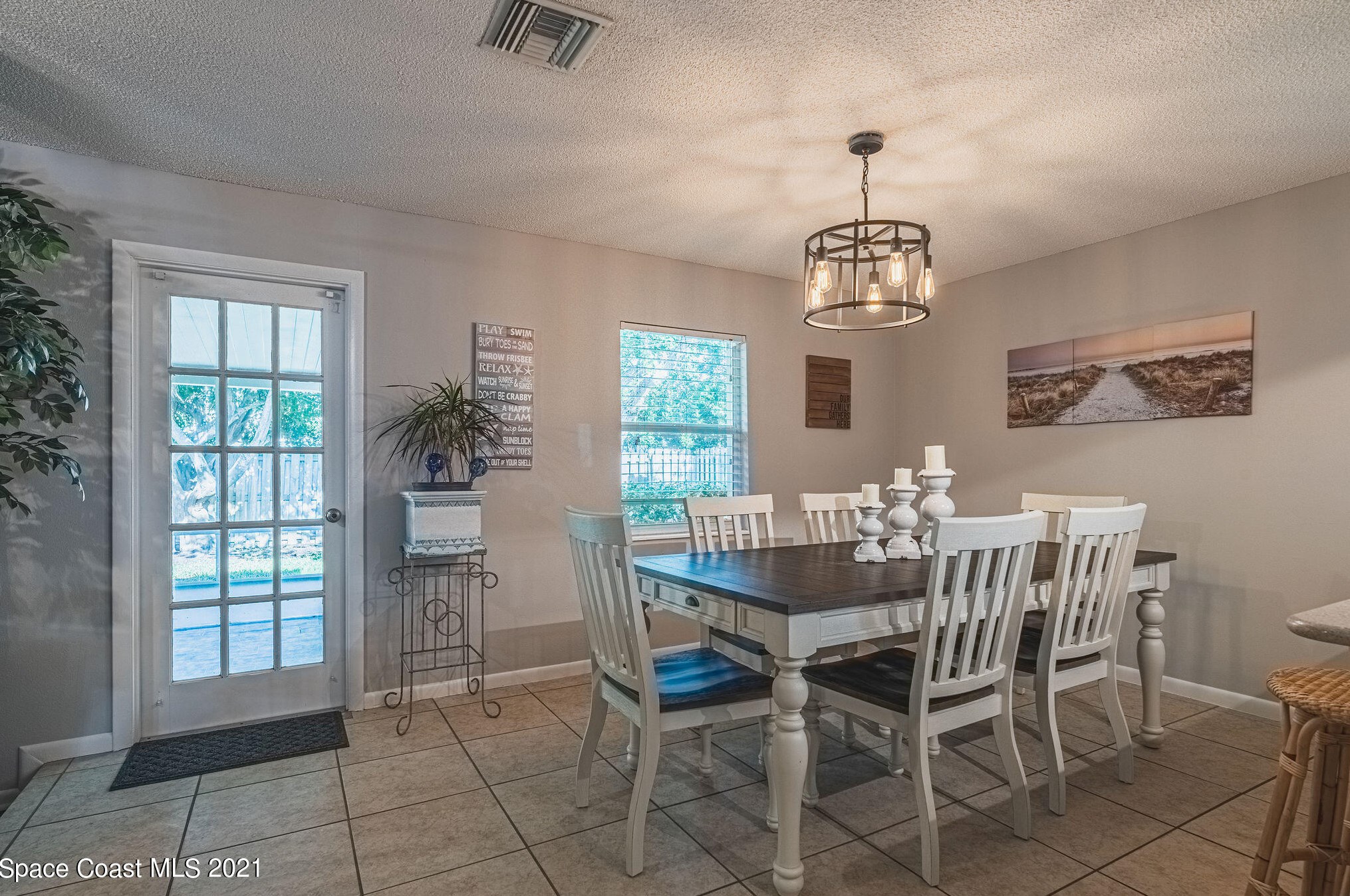 240 Avocado St, Melbourne FL  32937-3002 exterior