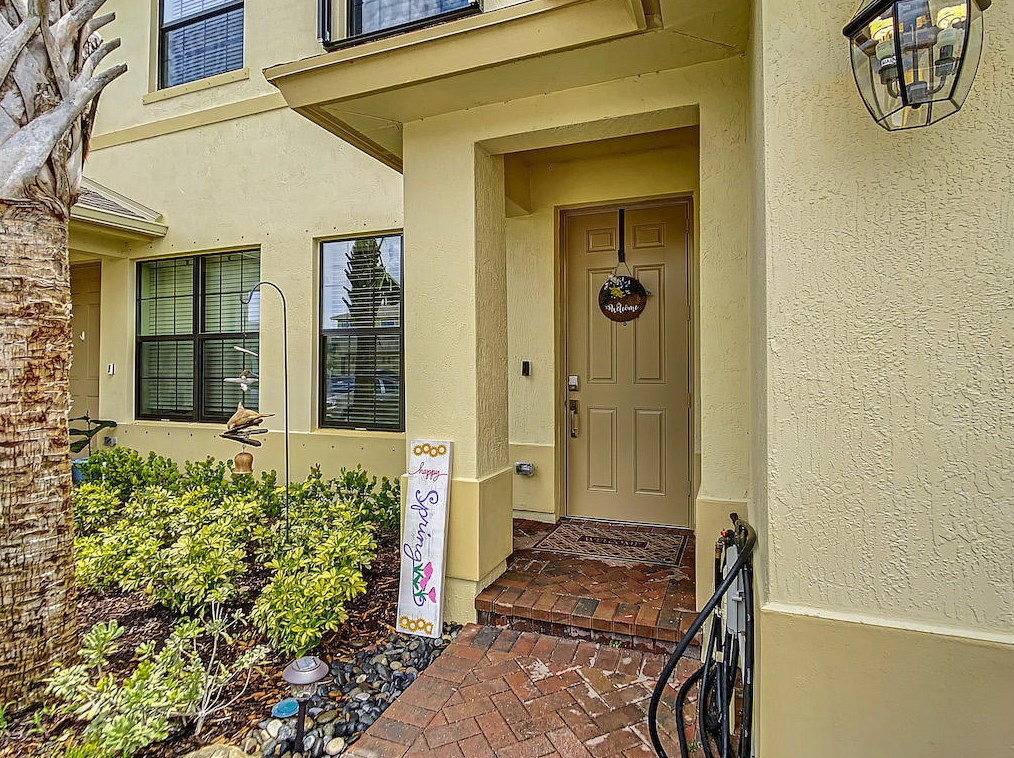 906 S Verona Trace Dr, Vero Beach, FL 32966