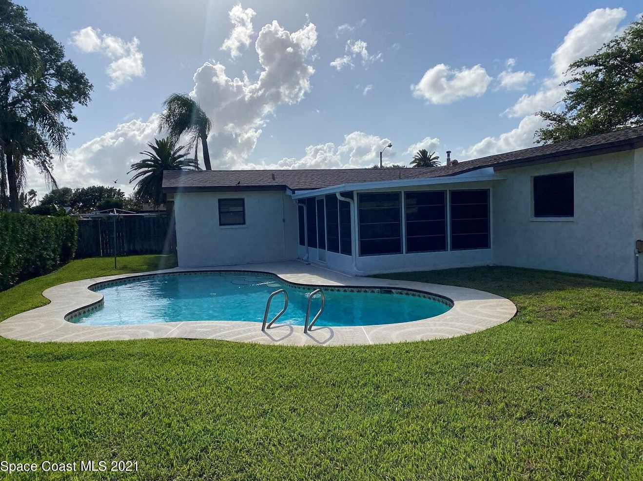 402 Finch Dr, Melbourne, FL 32937