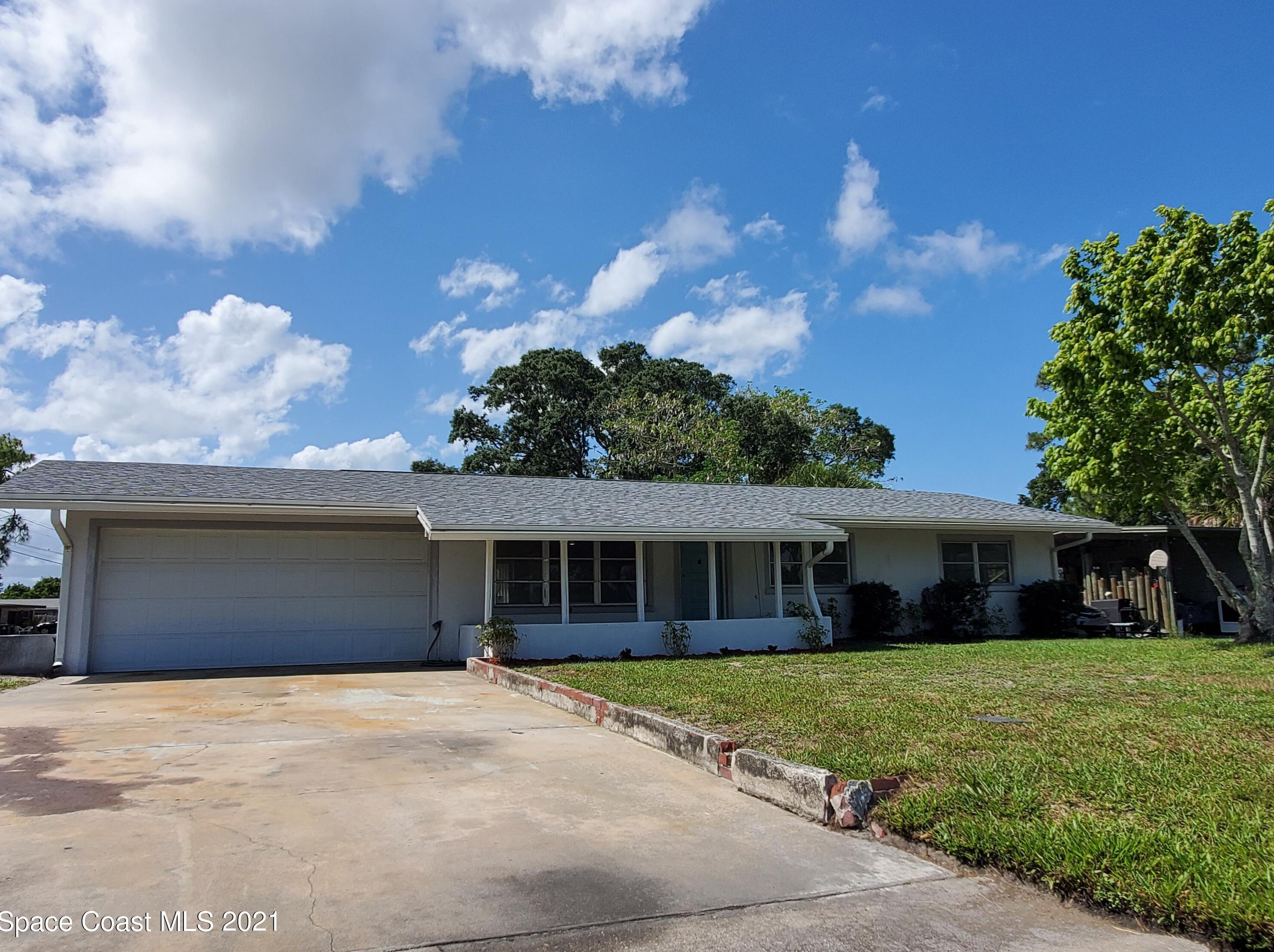 2511 Vernon Dr, Melbourne, FL 32905-2501