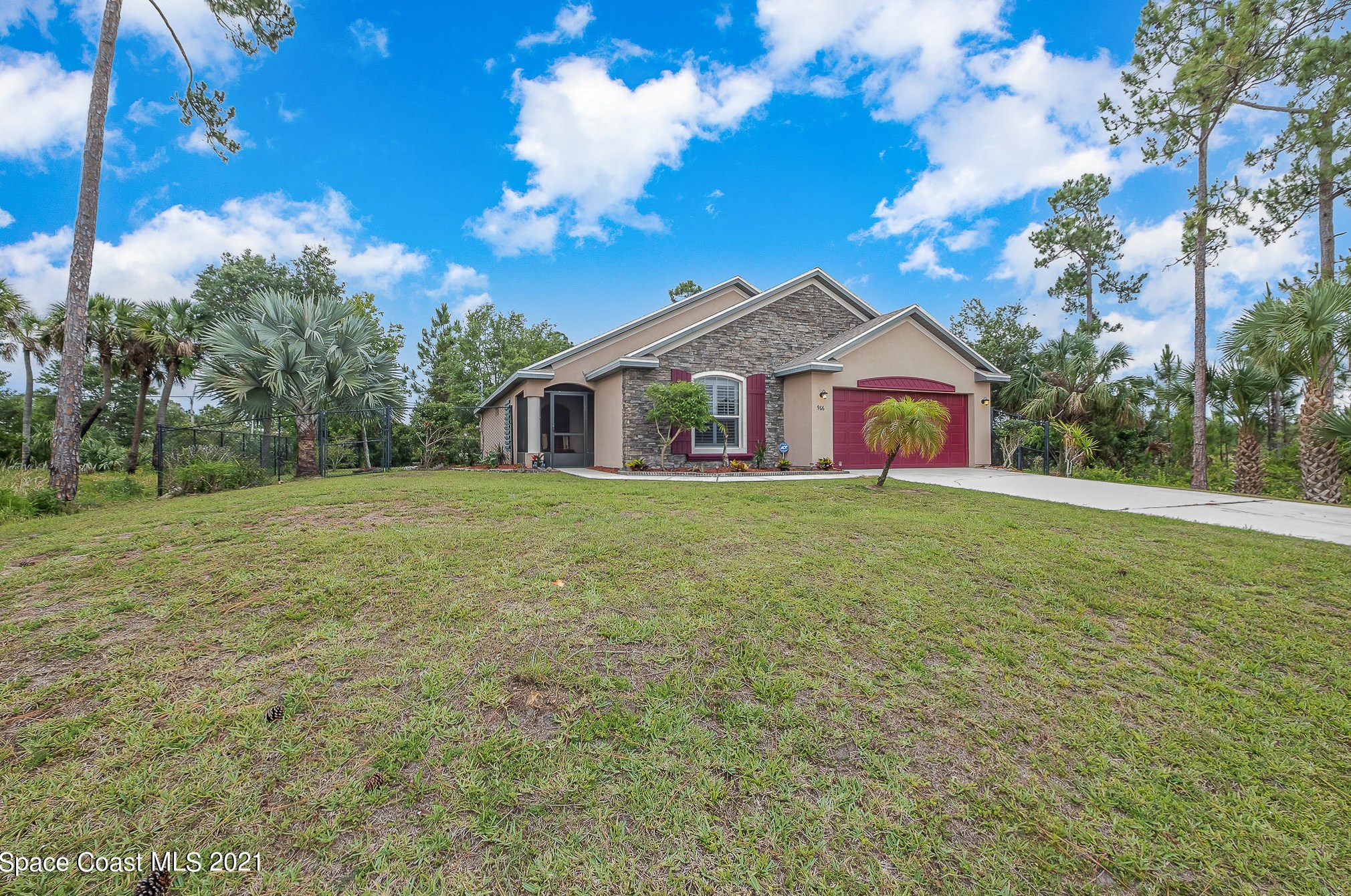 966 Weslaco St, Melbourne, FL 32909-7401