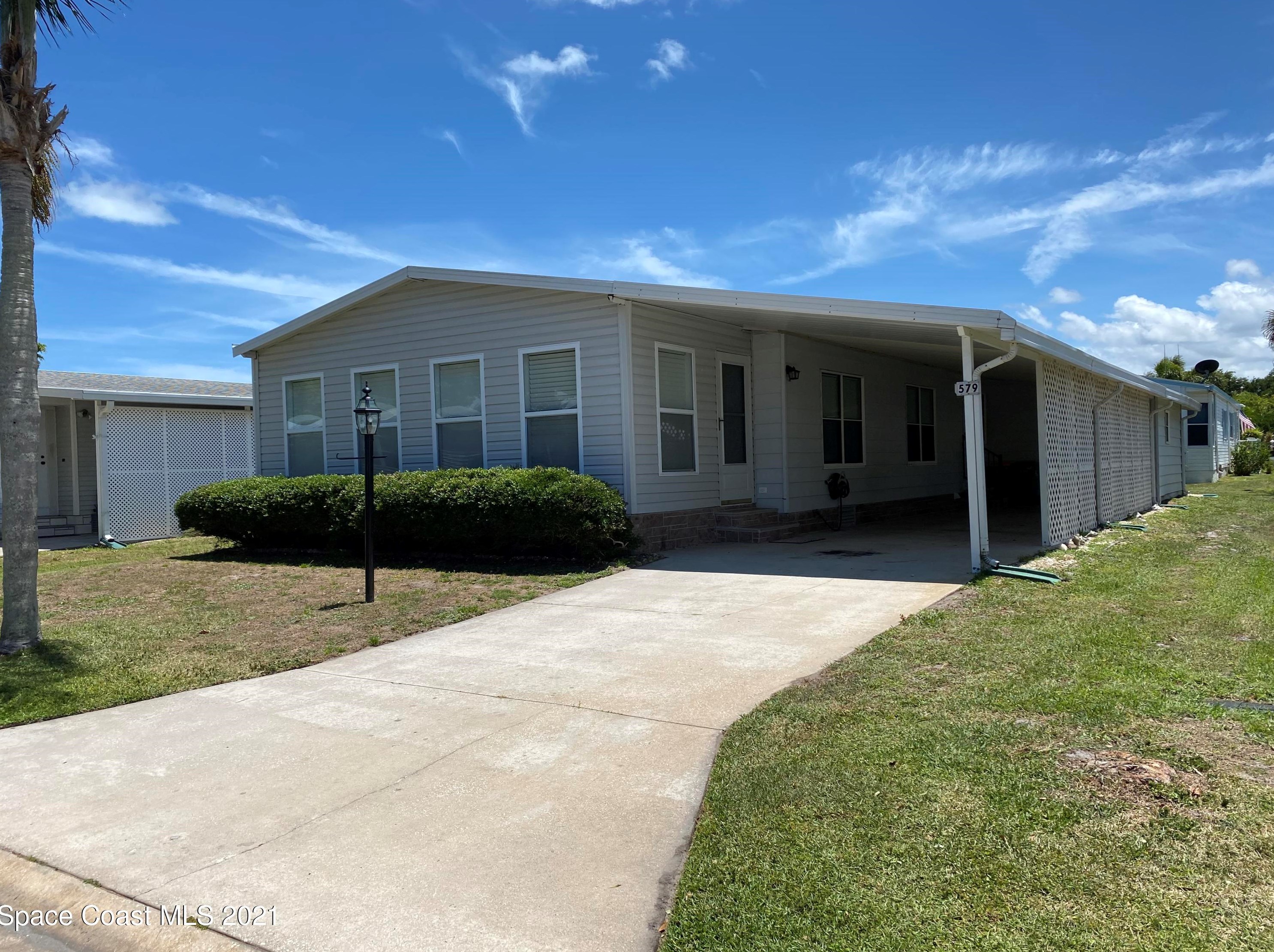 579 Dolphin Cir, Sebastian, FL 32976