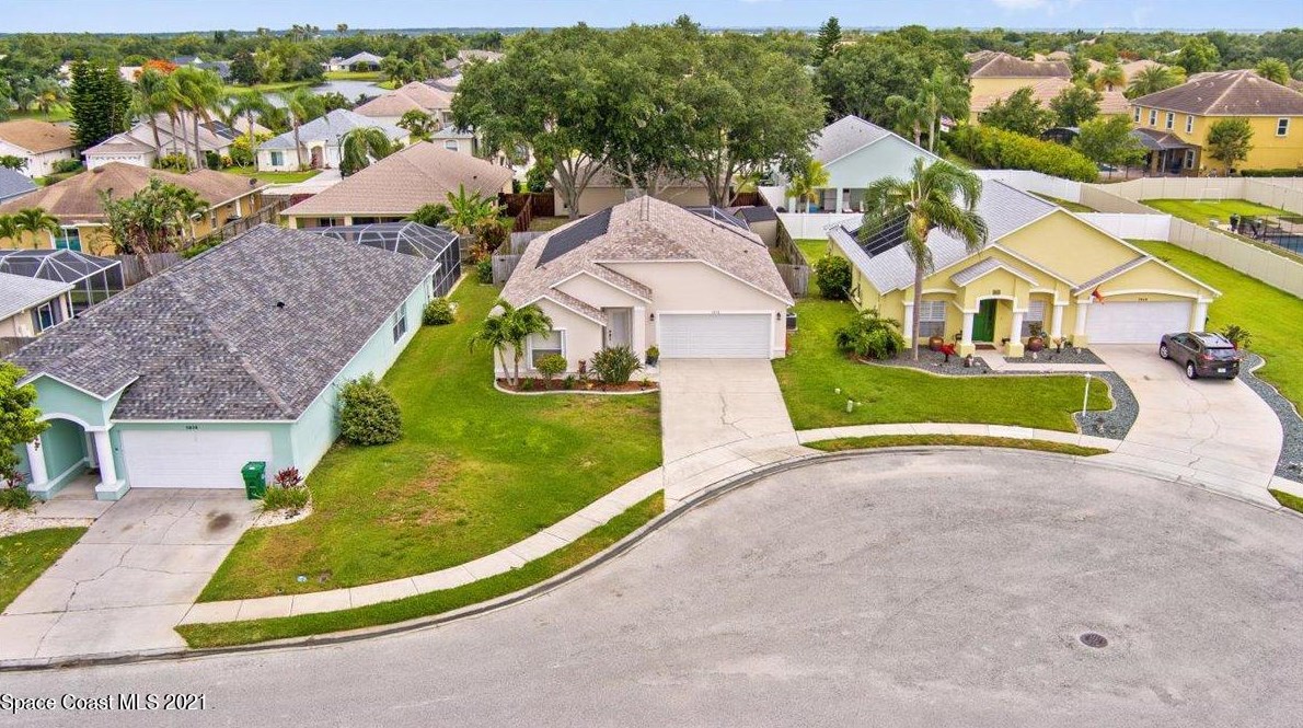 3838 Sunflower Ct, Merritt Island, FL 32953-8047
