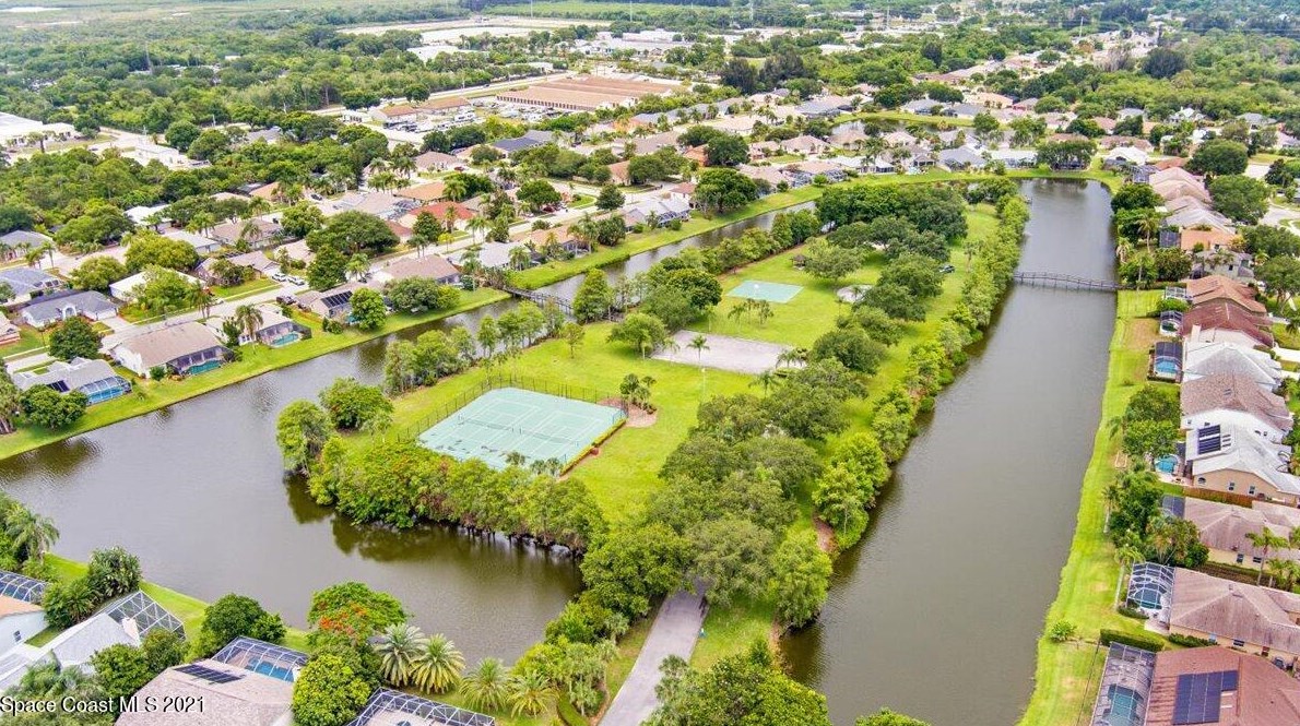 3838 Sunflower Ct, Merritt Island FL  32953-8047 exterior