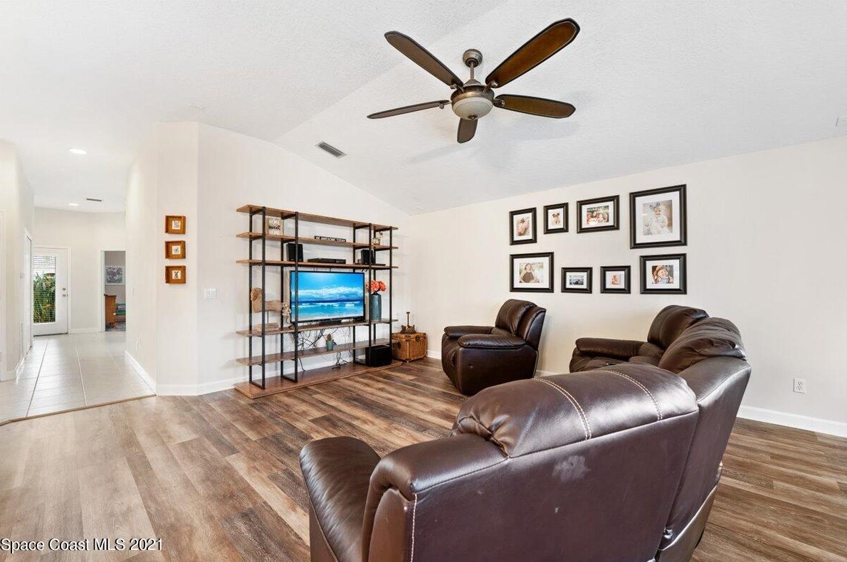 3838 Sunflower Ct, Merritt Island FL  32953-8047 exterior