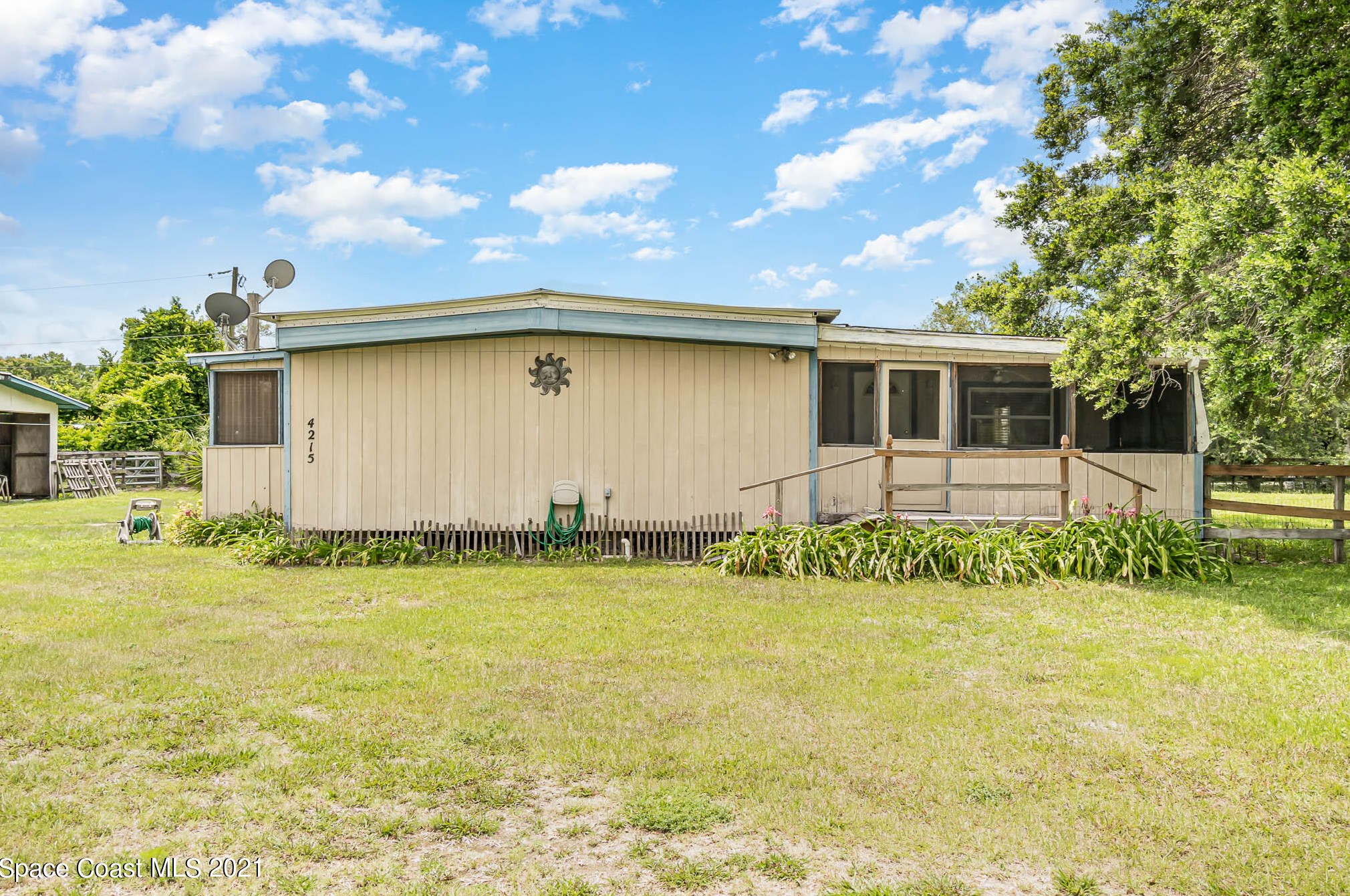 4215 Aurantia Rd, Mims, FL 32754