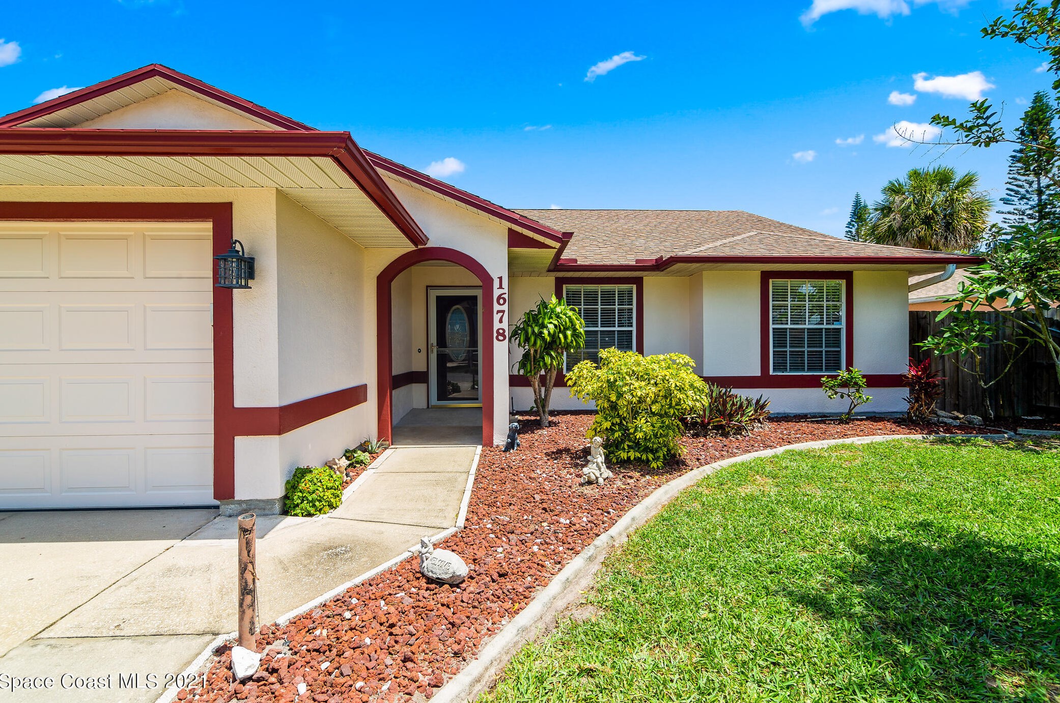 1678 Palm Ridge Rd, Melbourne, FL 32935-4302